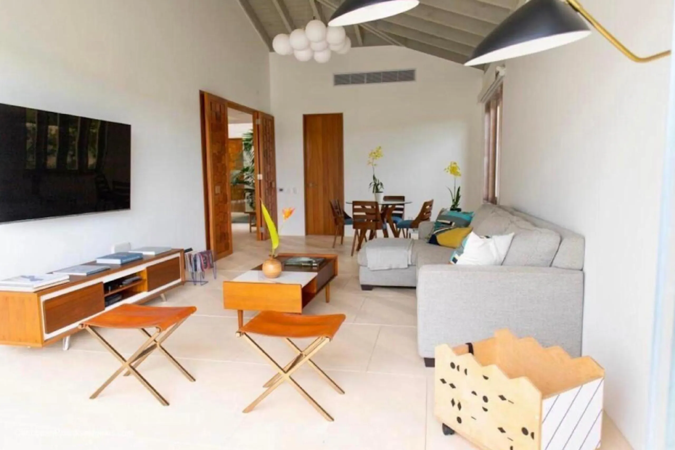 Casa de Campo's Sumptuous Contemporary Villa with Polo Fields Views — photograph 12
