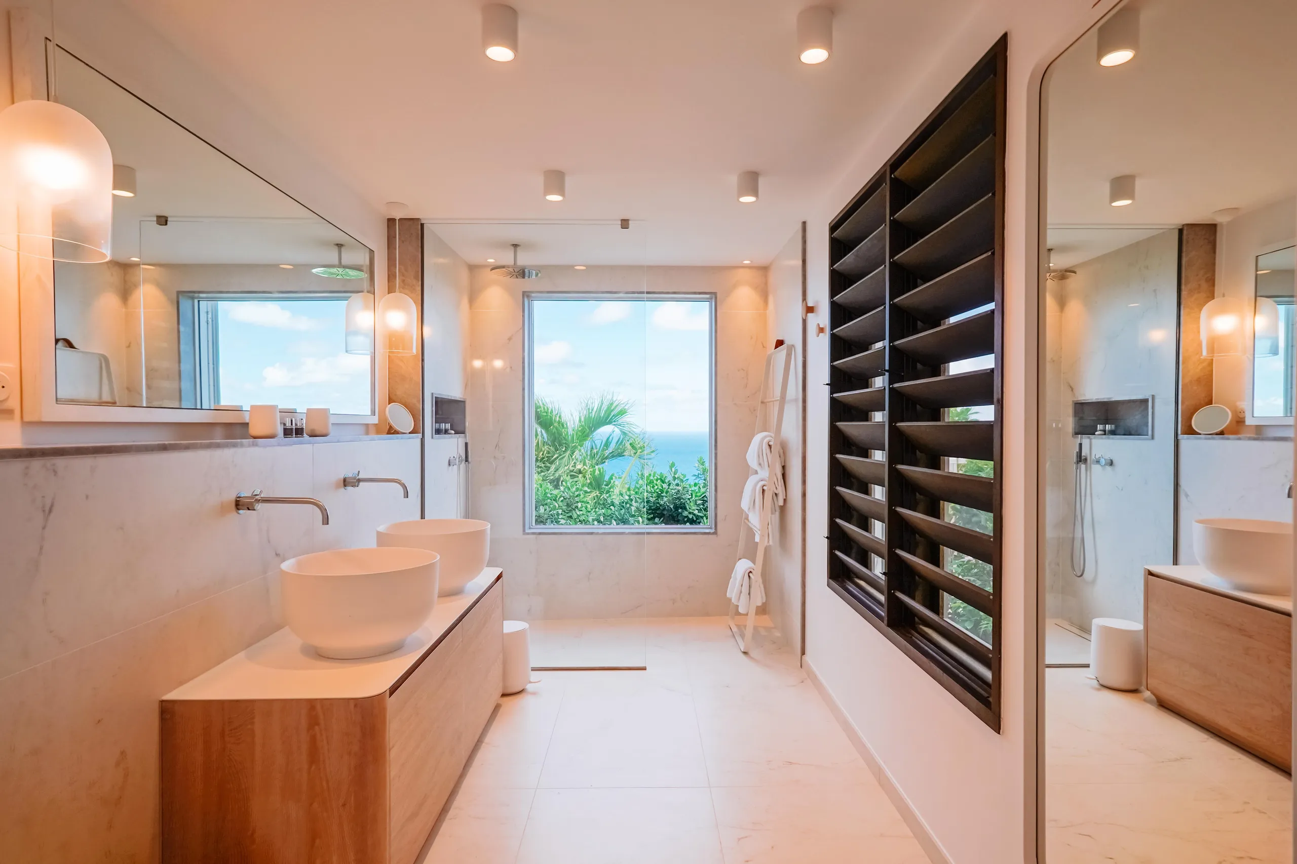 Majestic Paradise Villa with Private Pool and Ocean Views — photograph 9