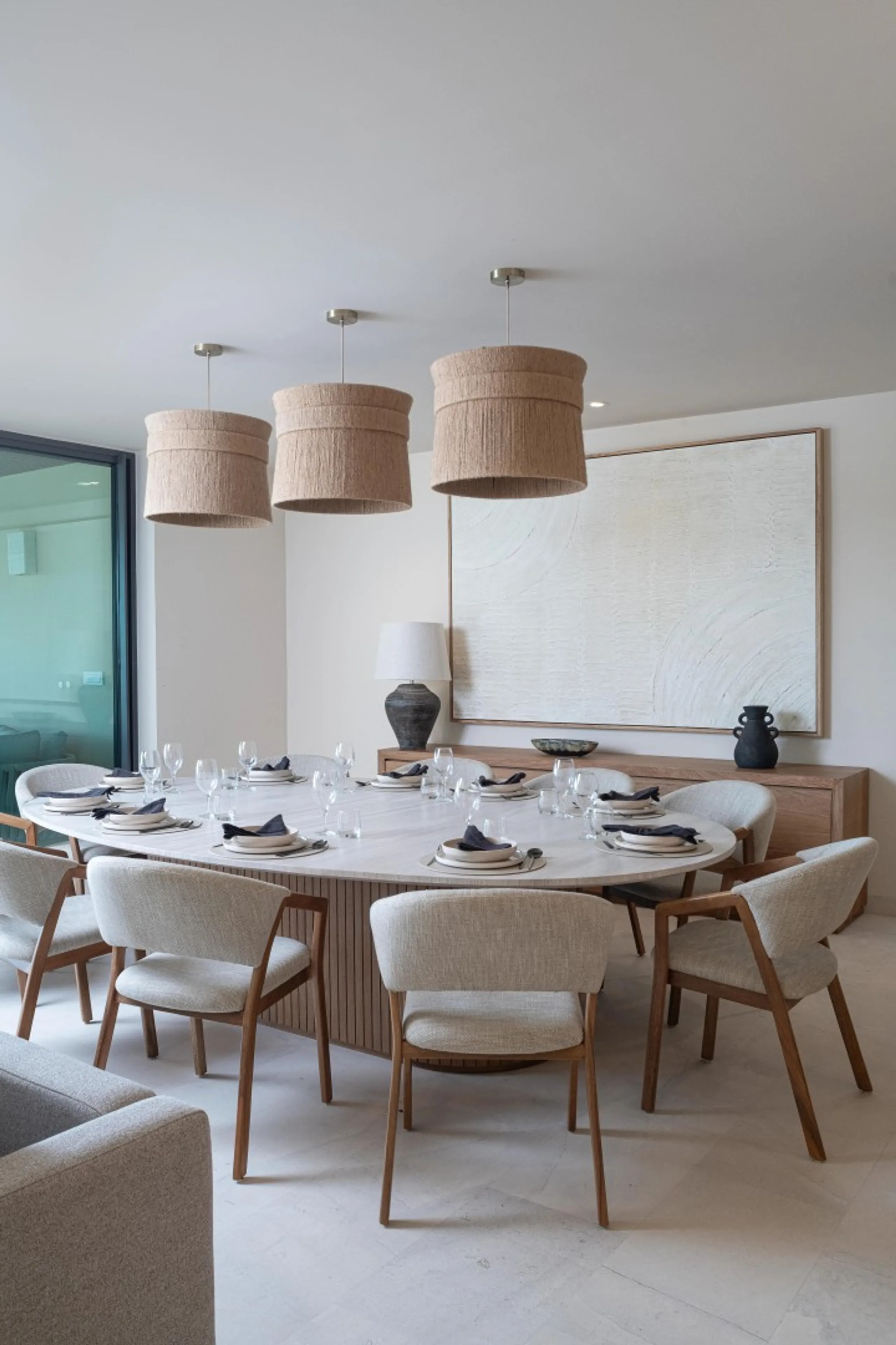 Contemporary 4-Bedroom Home with Ocean Vistas & Private Terraces — photograph 6