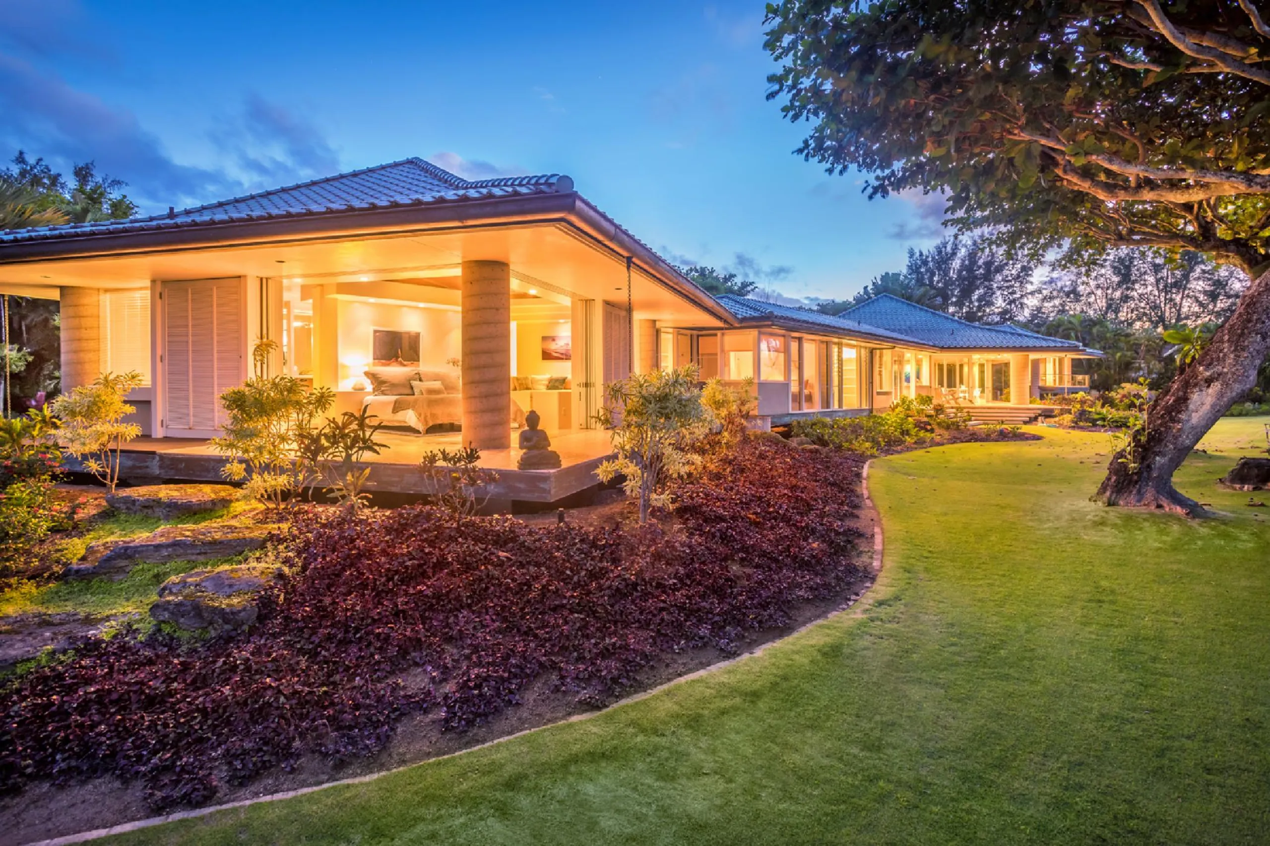 Anini Beach Front Villa with Tropical Ocean Views — photograph 8