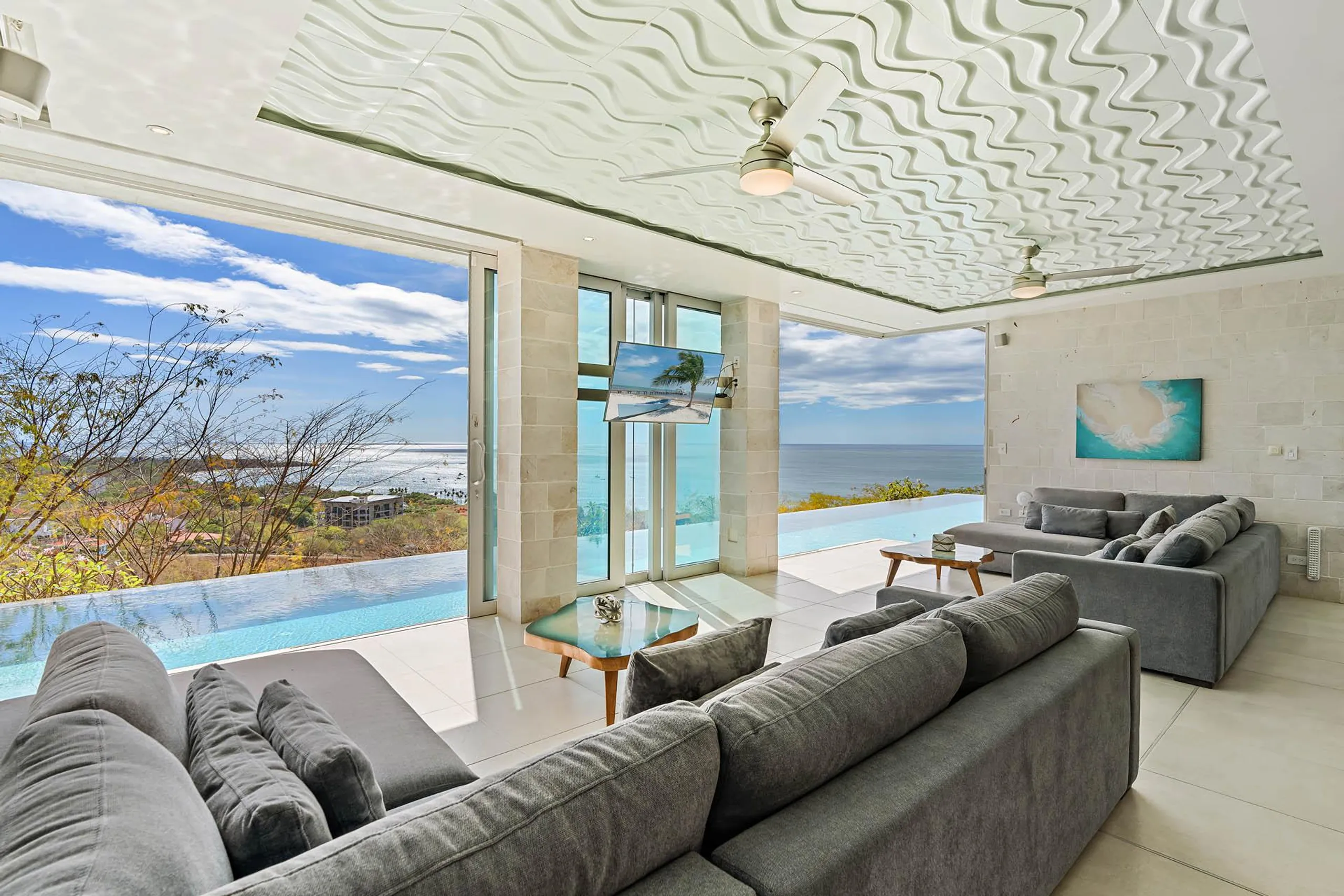 Deluxe Seaview Villa with Infinity Pool and Dining Al-Fresco — photograph 10