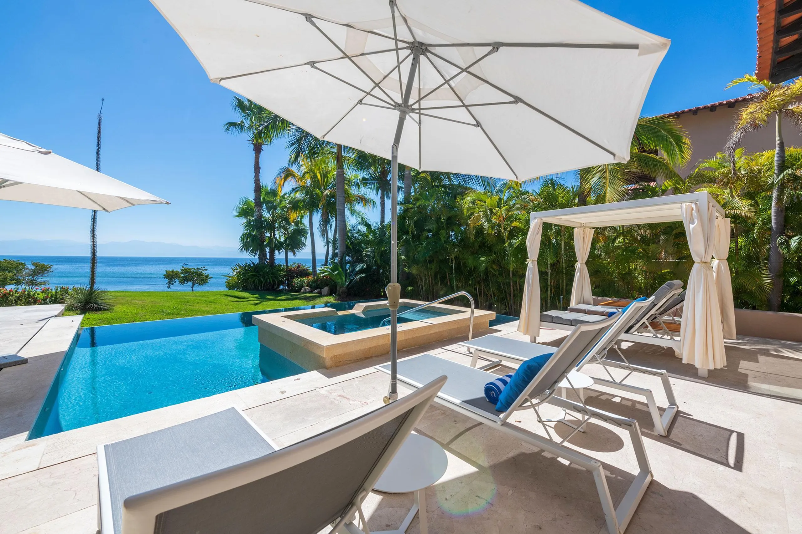 El Encanto Luxury Modern Villa with Infinity Pool and wonderful Ocean Views — photograph 5