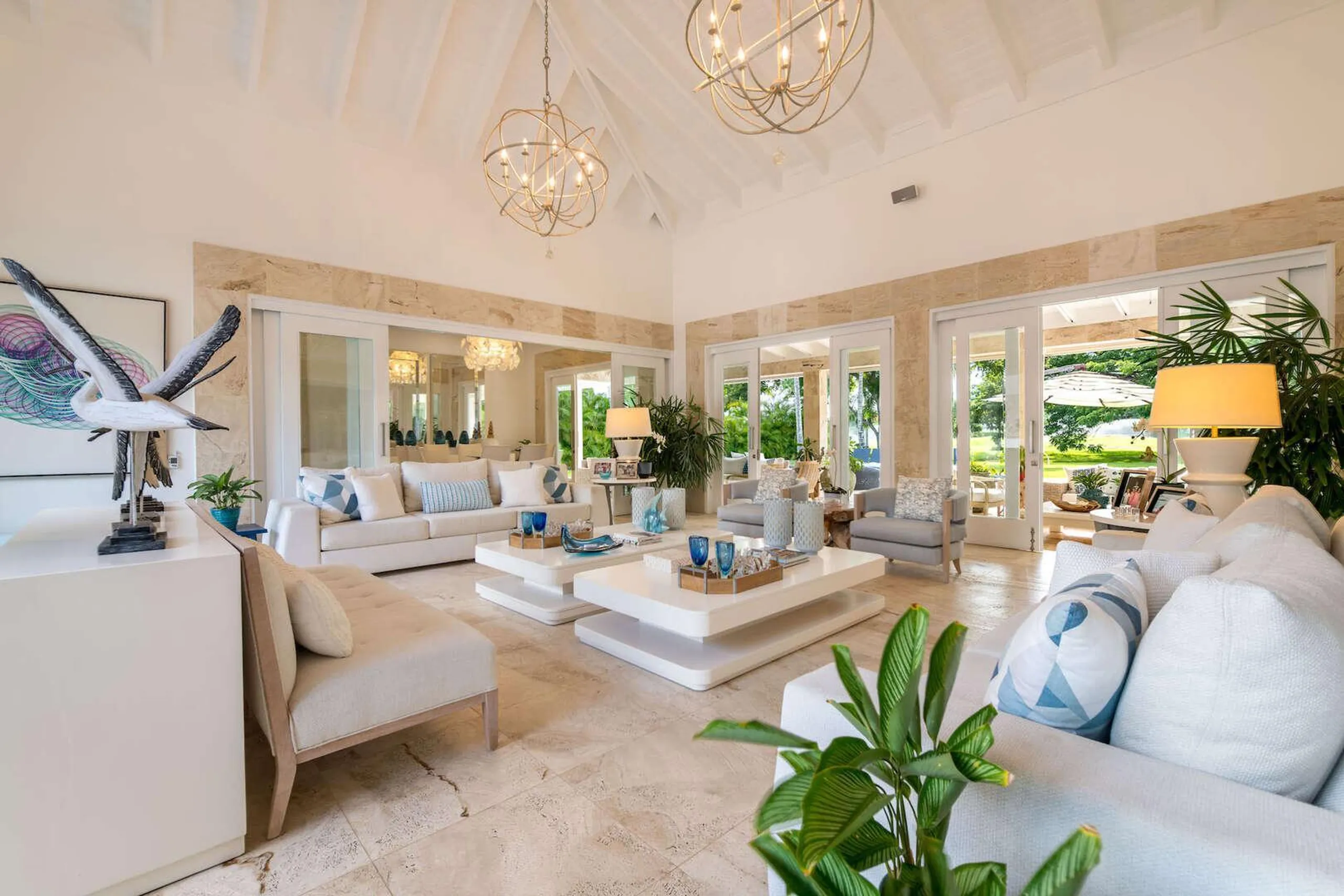 Casa de Campo's Luxurious Getaway Villa with Country Club Golf Course Access — photograph 6