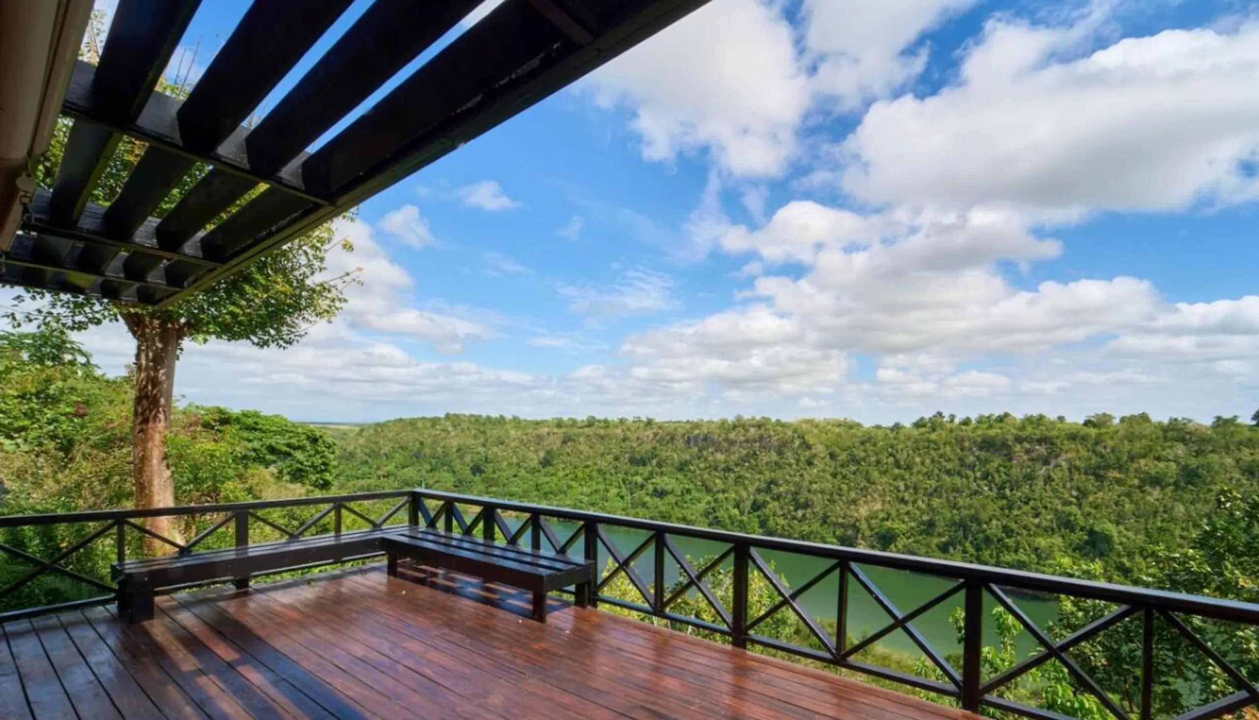 Majestic Villa Atop the Chavon River with Private Pool and Unparalleled Vistas — photograph 12