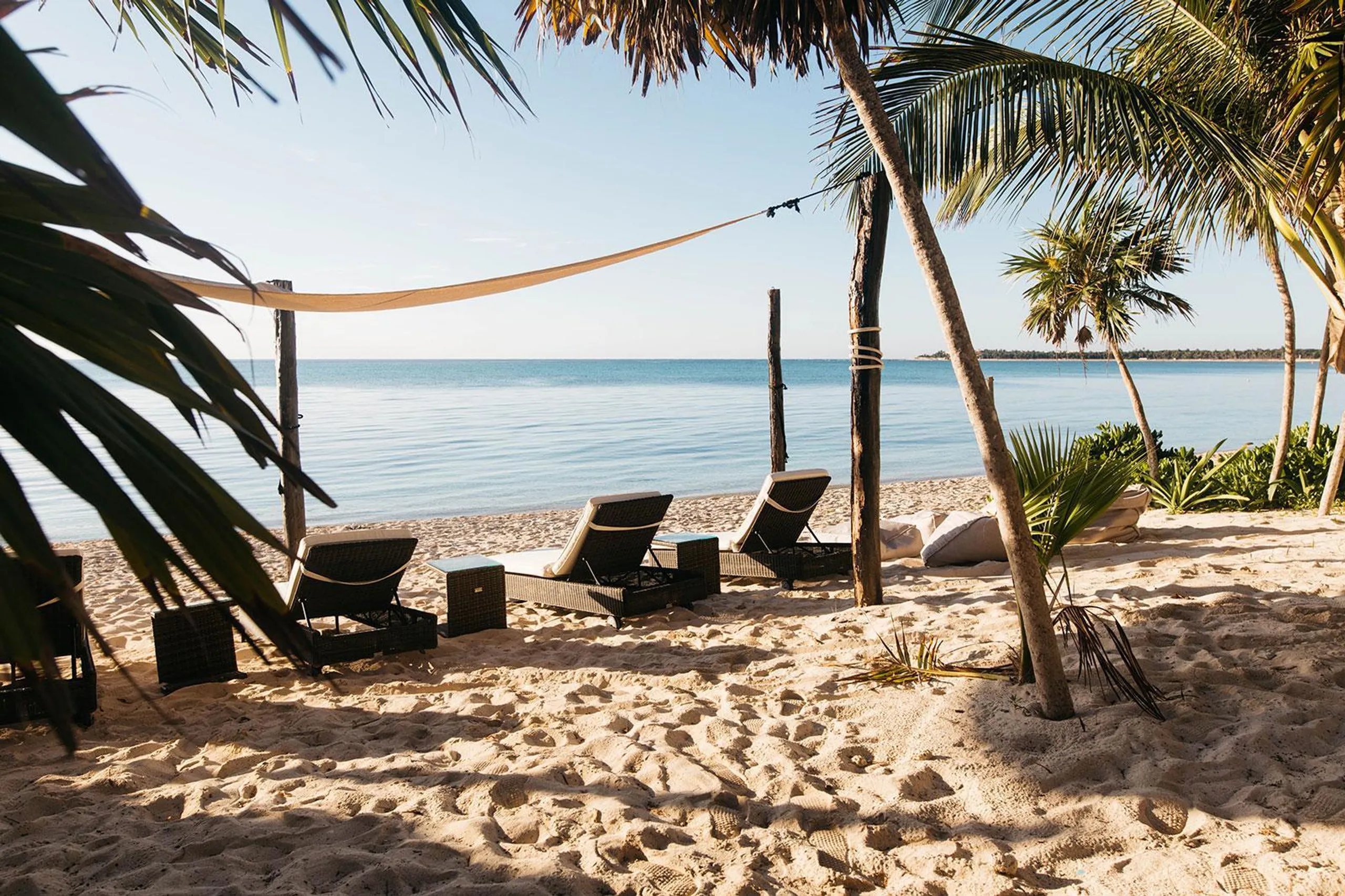 Soliman's Prestige Crystal Clear Oasis with Private Pool and Beachfront Access — photograph 9