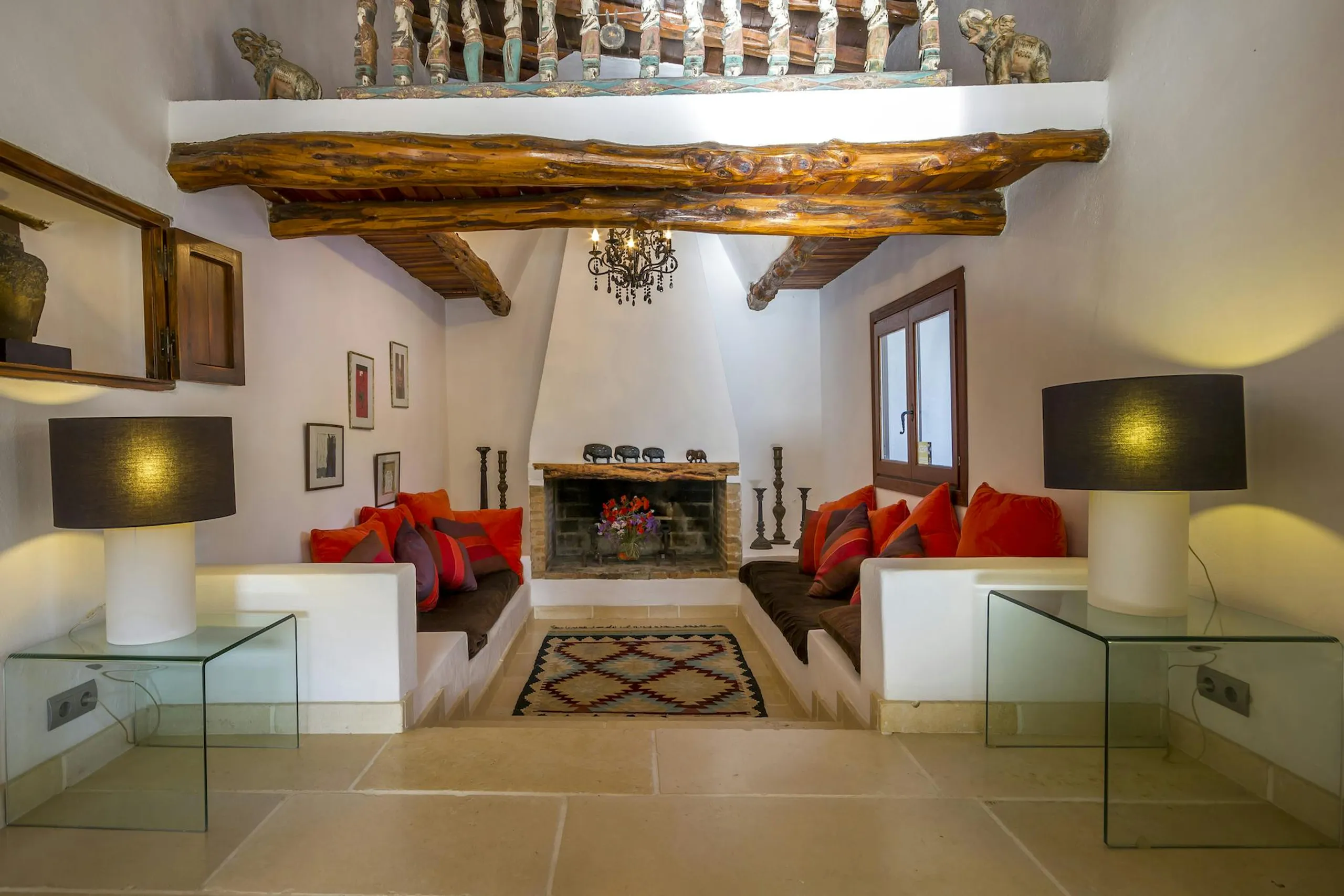 Breathtaking Ibiza Estate with Private Pool and Gazebo — photograph 8