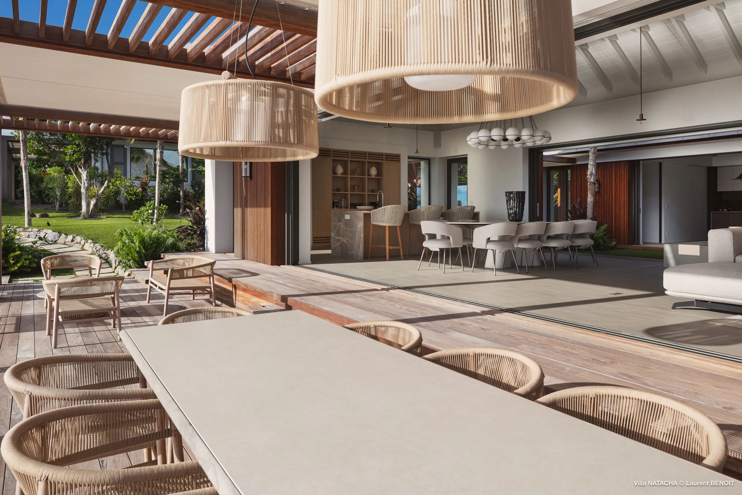 Sophisticated Lurin Villa with Heated Pool & Sea Views — photograph 8