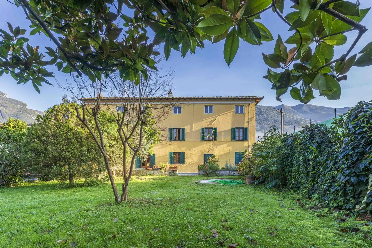 Casale Il Farro Camaiore Toscana