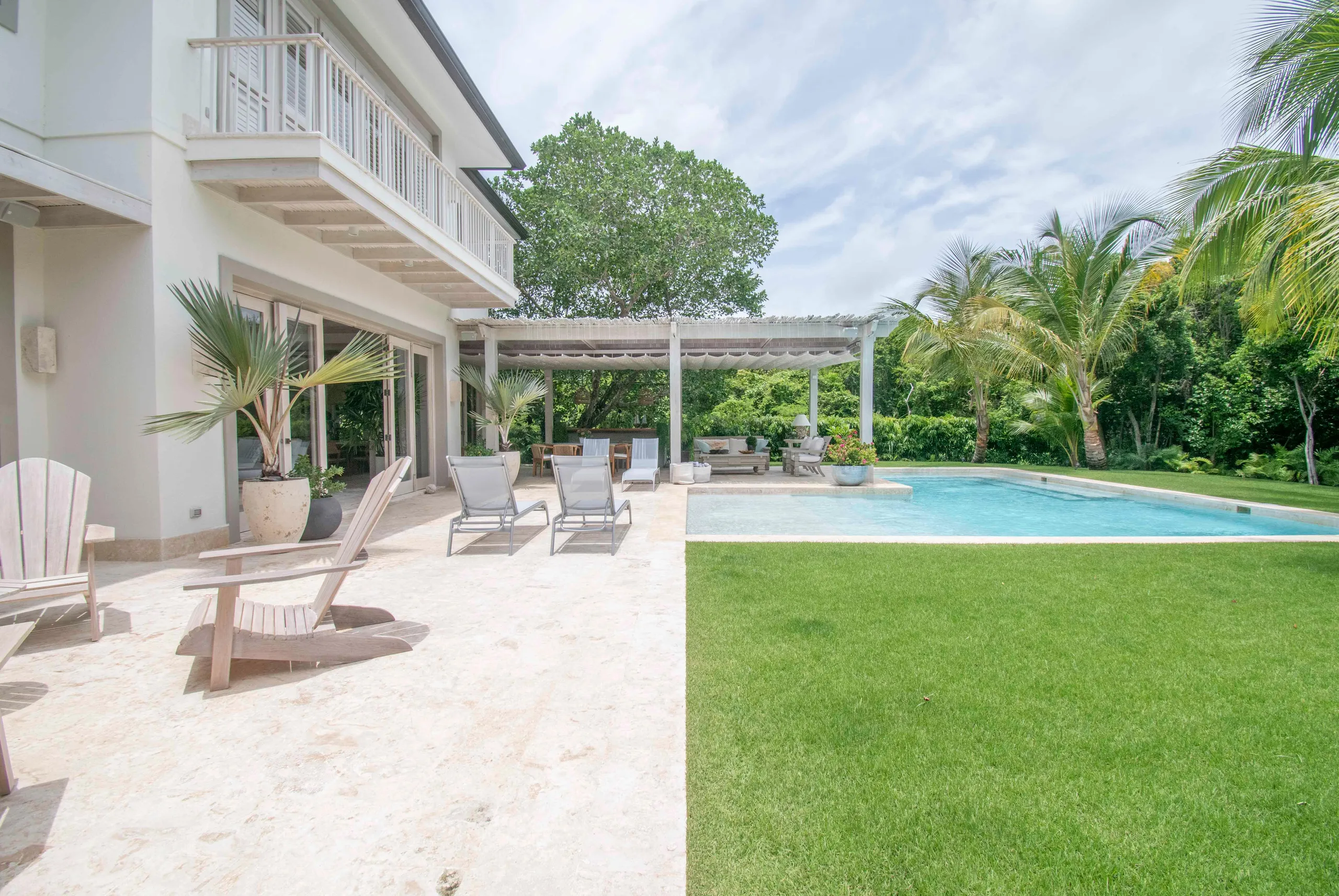 Stylish Punta Cana Villa with Private Pool and Tropical Views — photograph 4