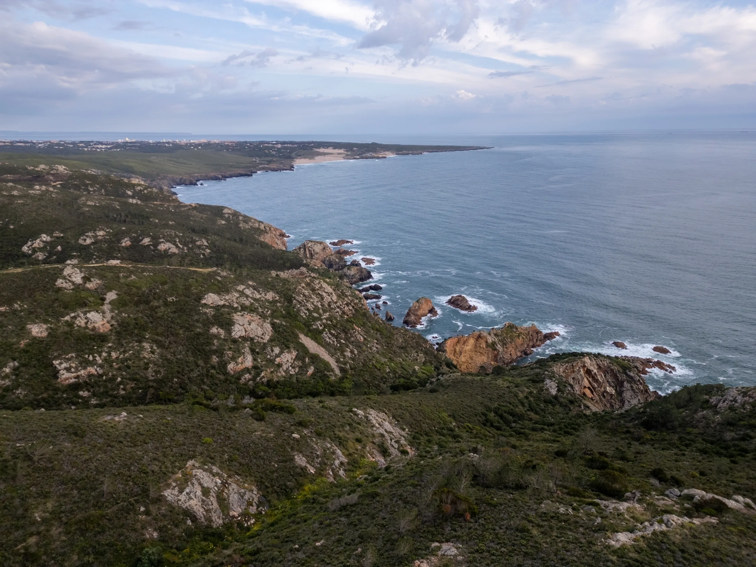 Secluded Clifftop Villa Between Sintra Mountains & Atlantic Ocean — photograph 6