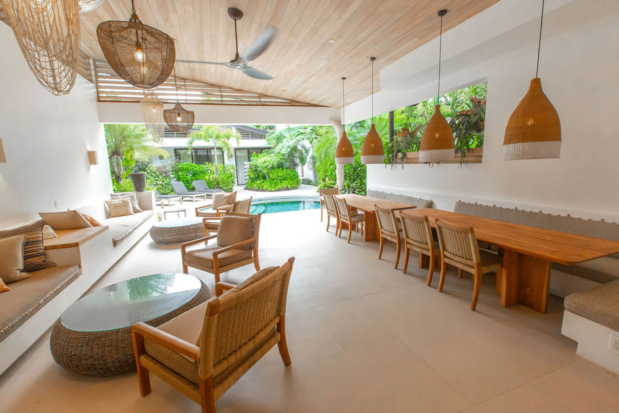 Eco-Luxury Villa with Private Pool and Beach Access — photograph 9