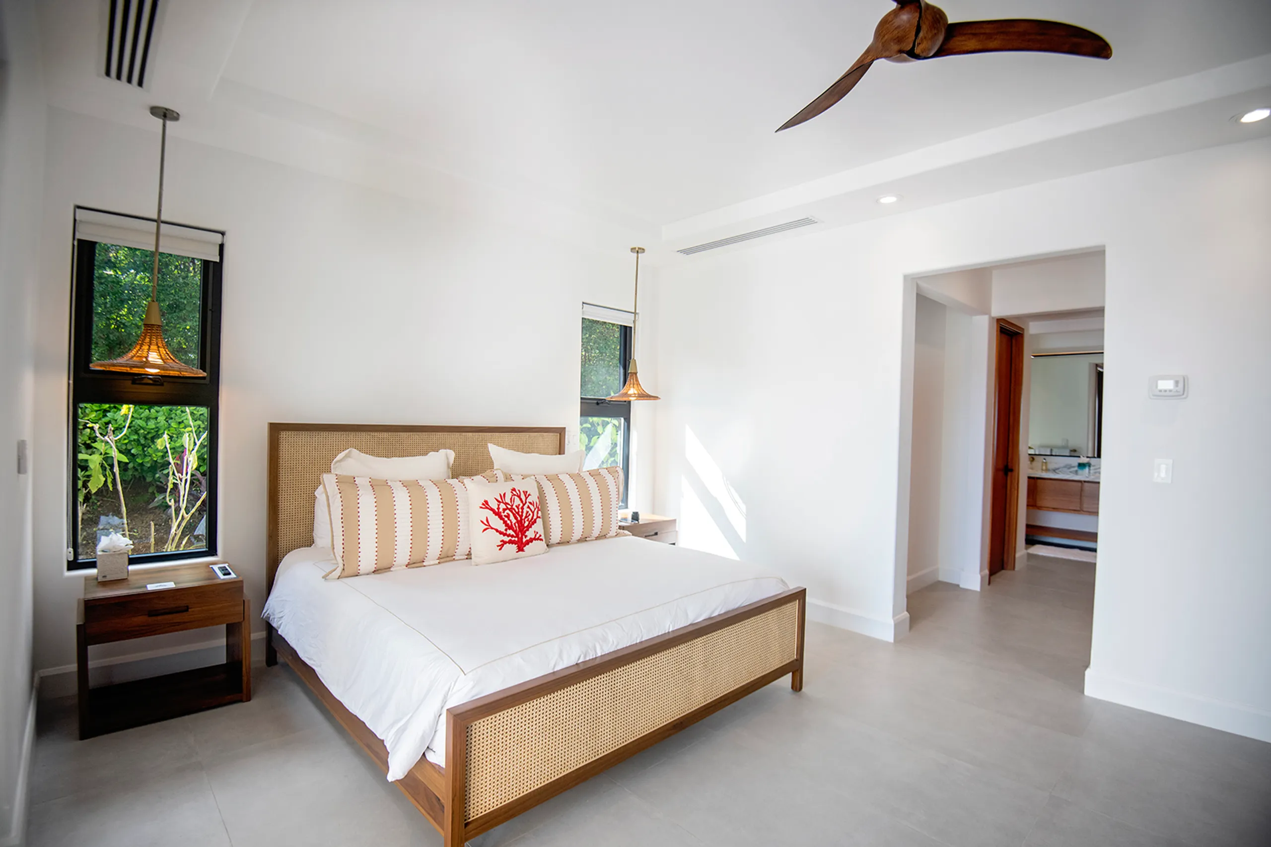 Stunning Los Sueños Villa with Private Infinity Pool, and Ocean Views — photograph 9