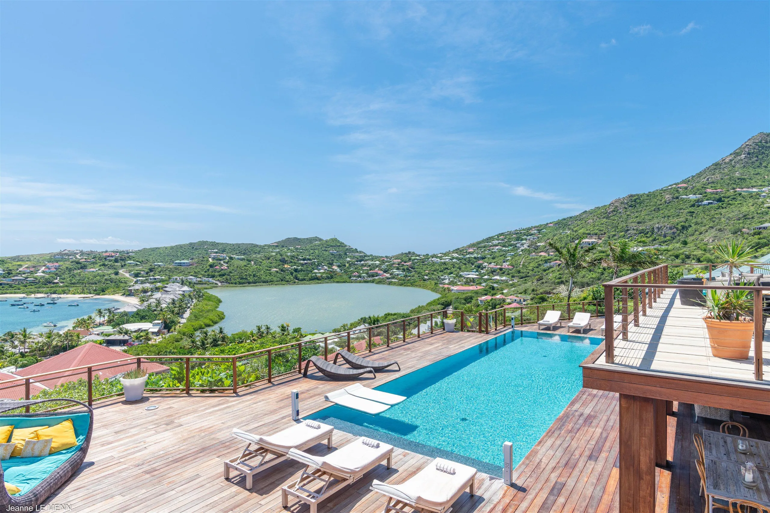 Caribbean Styled Hilltop Villa with Private Pool in Grand Cul de Sac — photograph 2