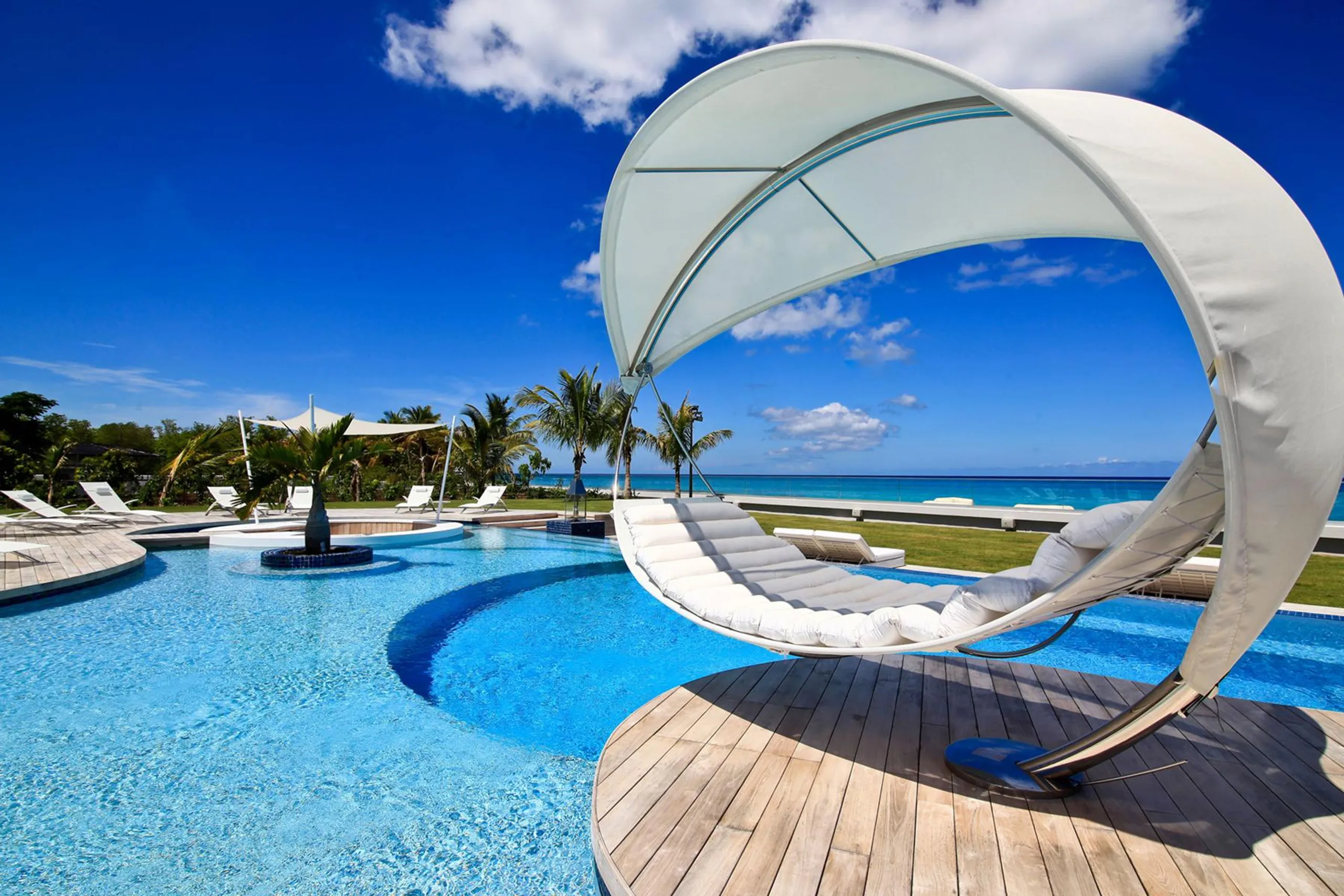 Majestic High-end Villa in Plum Bay Beach — photograph 10