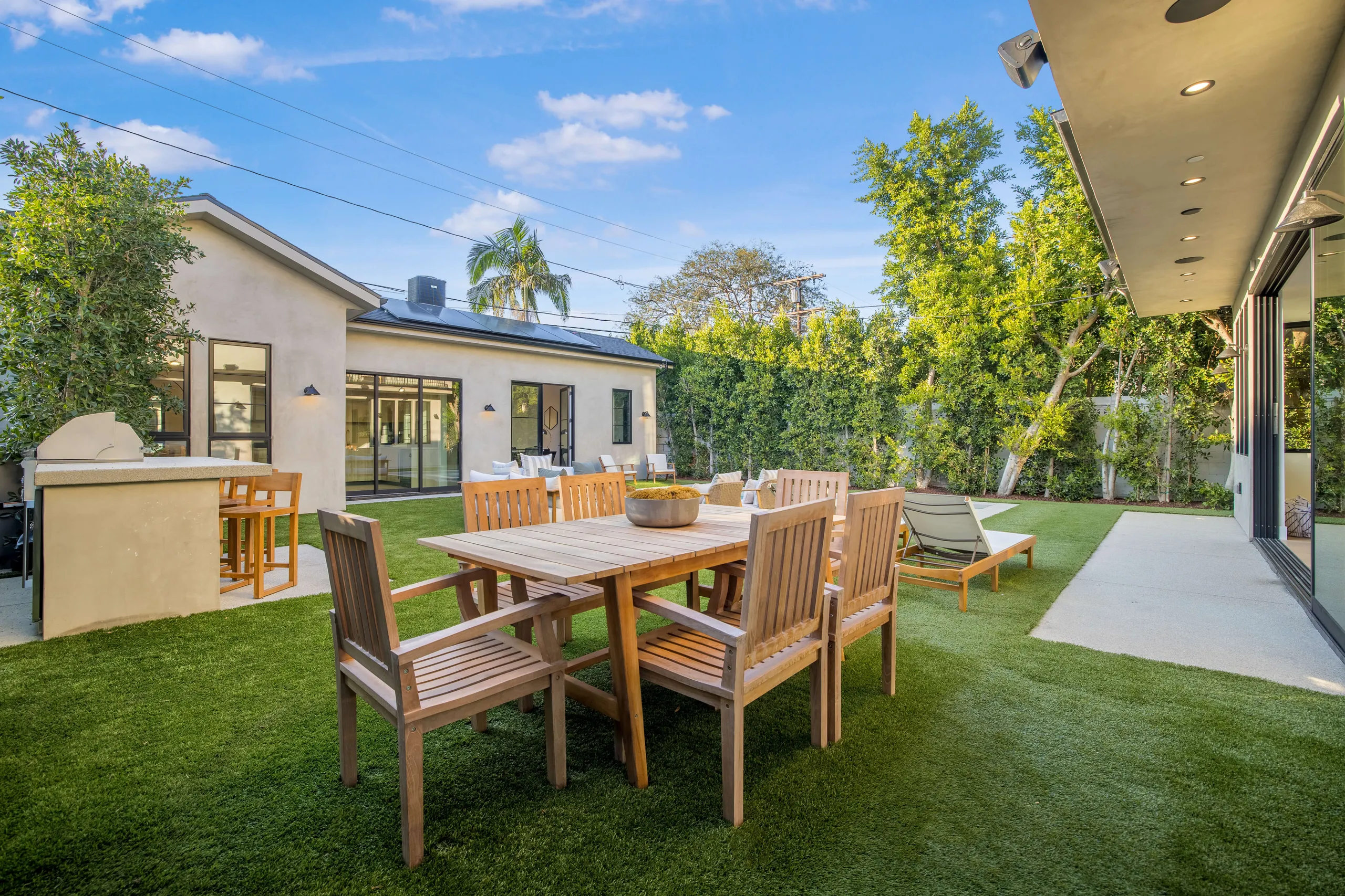 Prestige Studio City Residence with Resort Pool, Soaring Ceilings & Gated Privacy — photograph 6