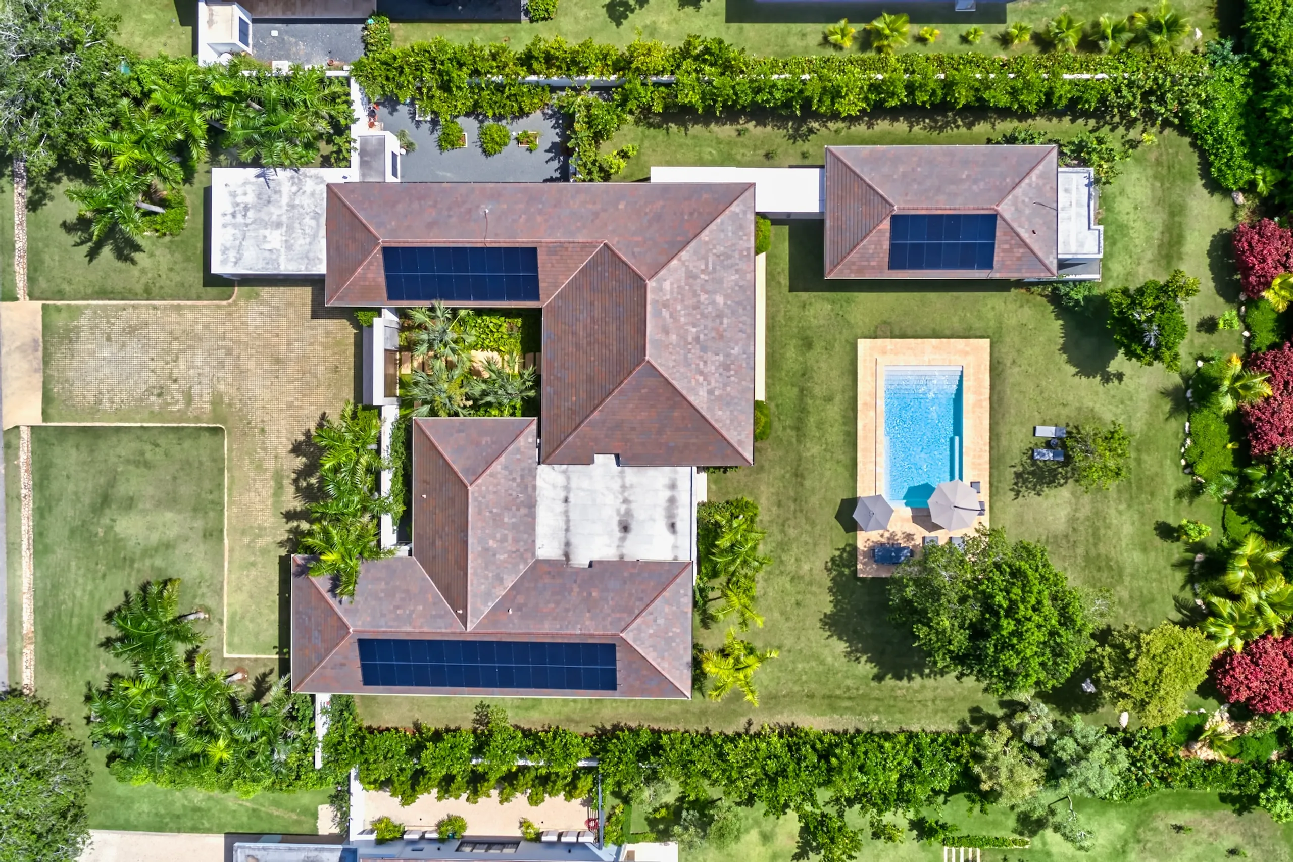 Magnificent Modern Villa with Private Pool and Golf Course and Marina Access — photograph 5