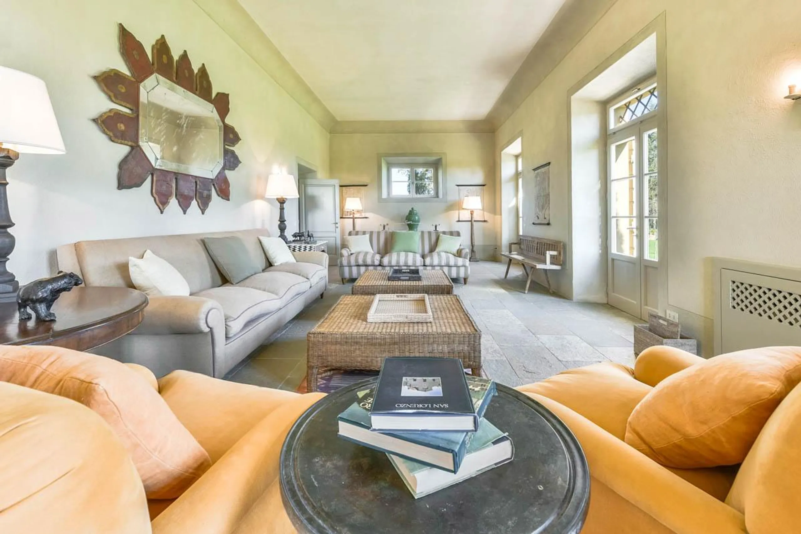 Idyllic 9-Bedroom Tuscan Villa with Private Pool, Stunning Grounds, and Hotel-Grade Services — photograph 11