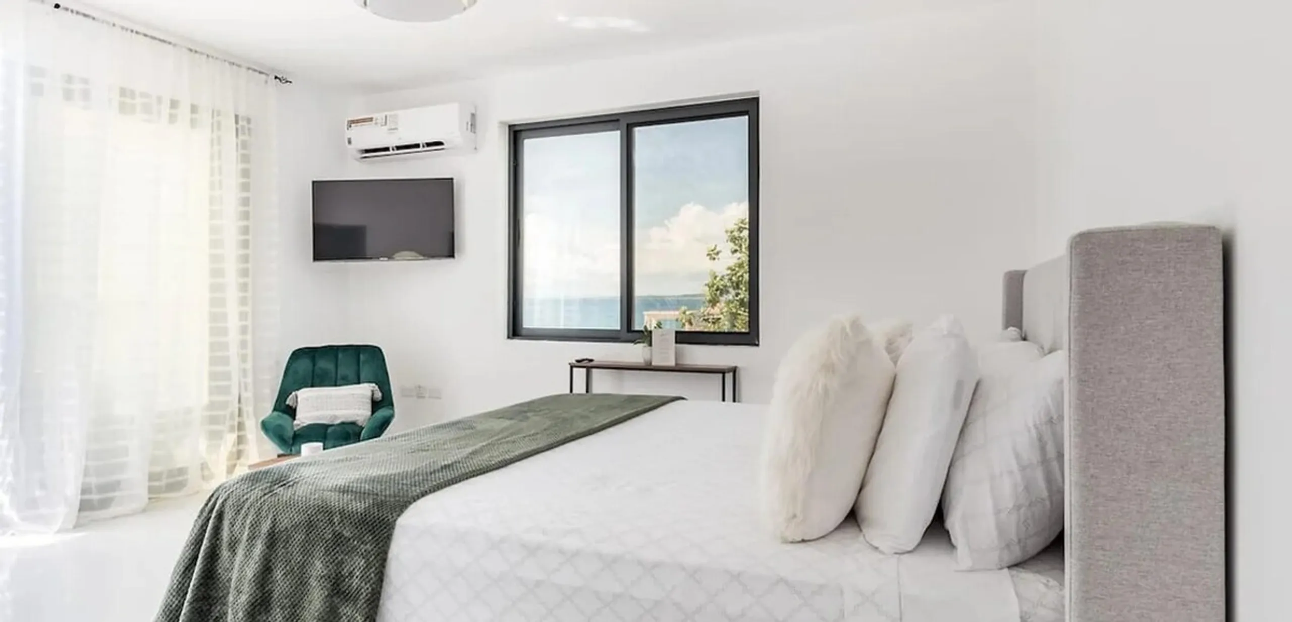 Marvelous 5BR Villa with State-of-the-Art Facilities and Picturesque Caribbean Sea Views — photograph 7