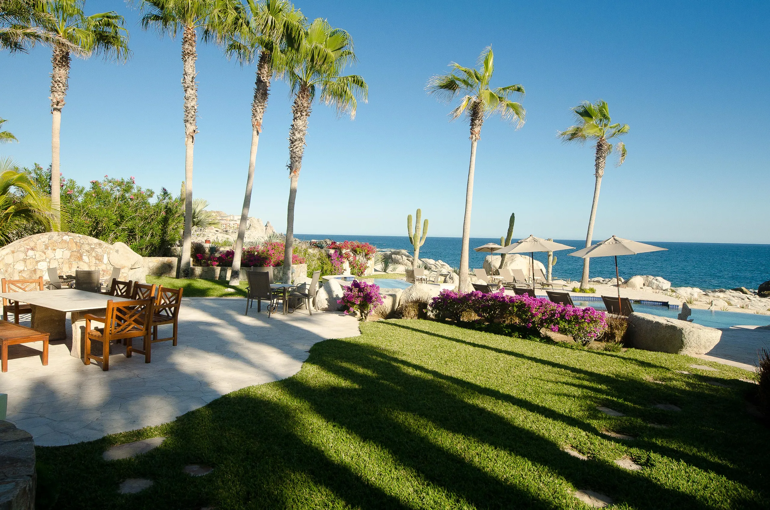 Punta Bellena Luxury Beachfront Estate with Spectacular Ocean Views — photograph 8