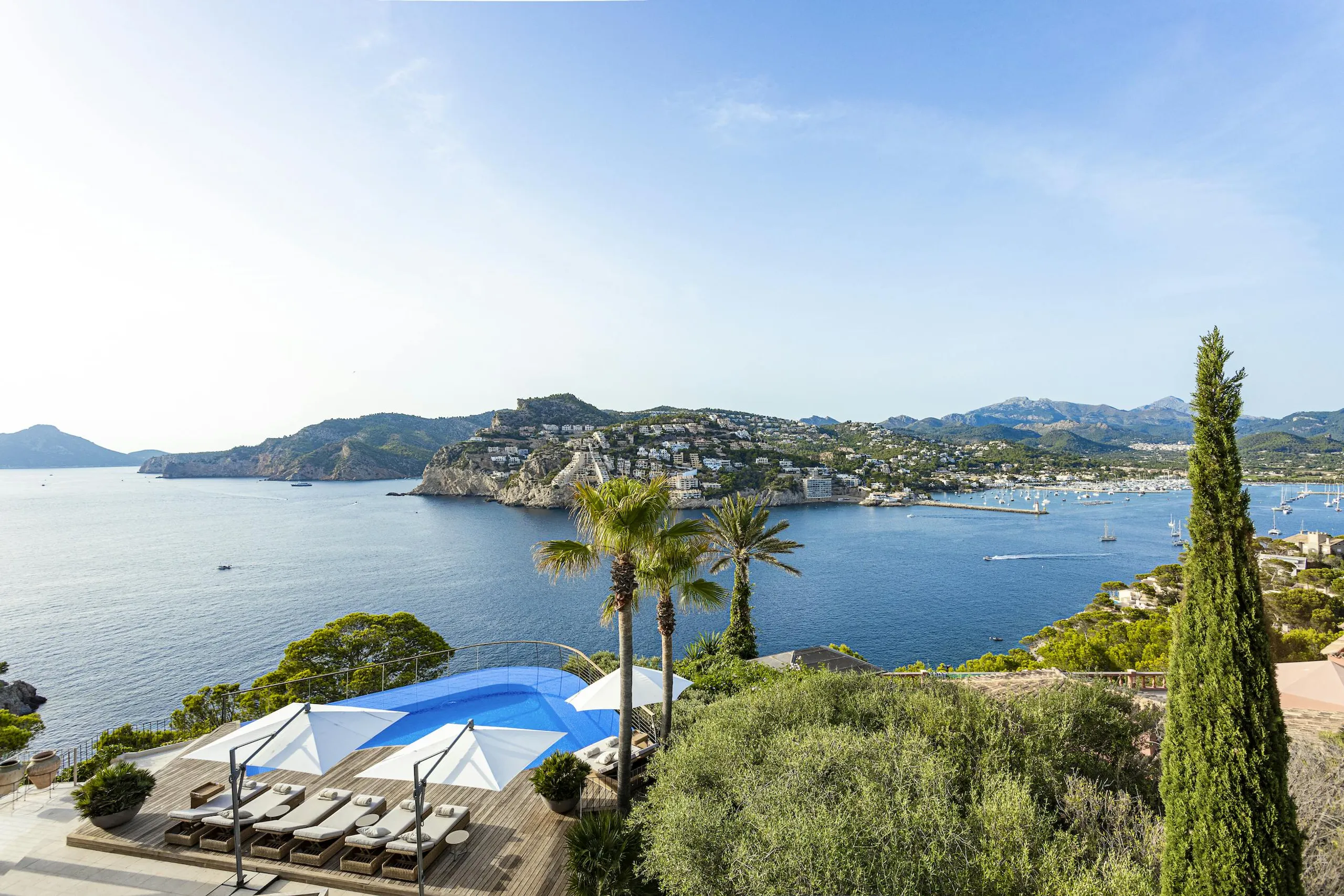 Magnificent Mallorca Villa with Infinity Pool and Gorgeous Ocean Views — photograph 8