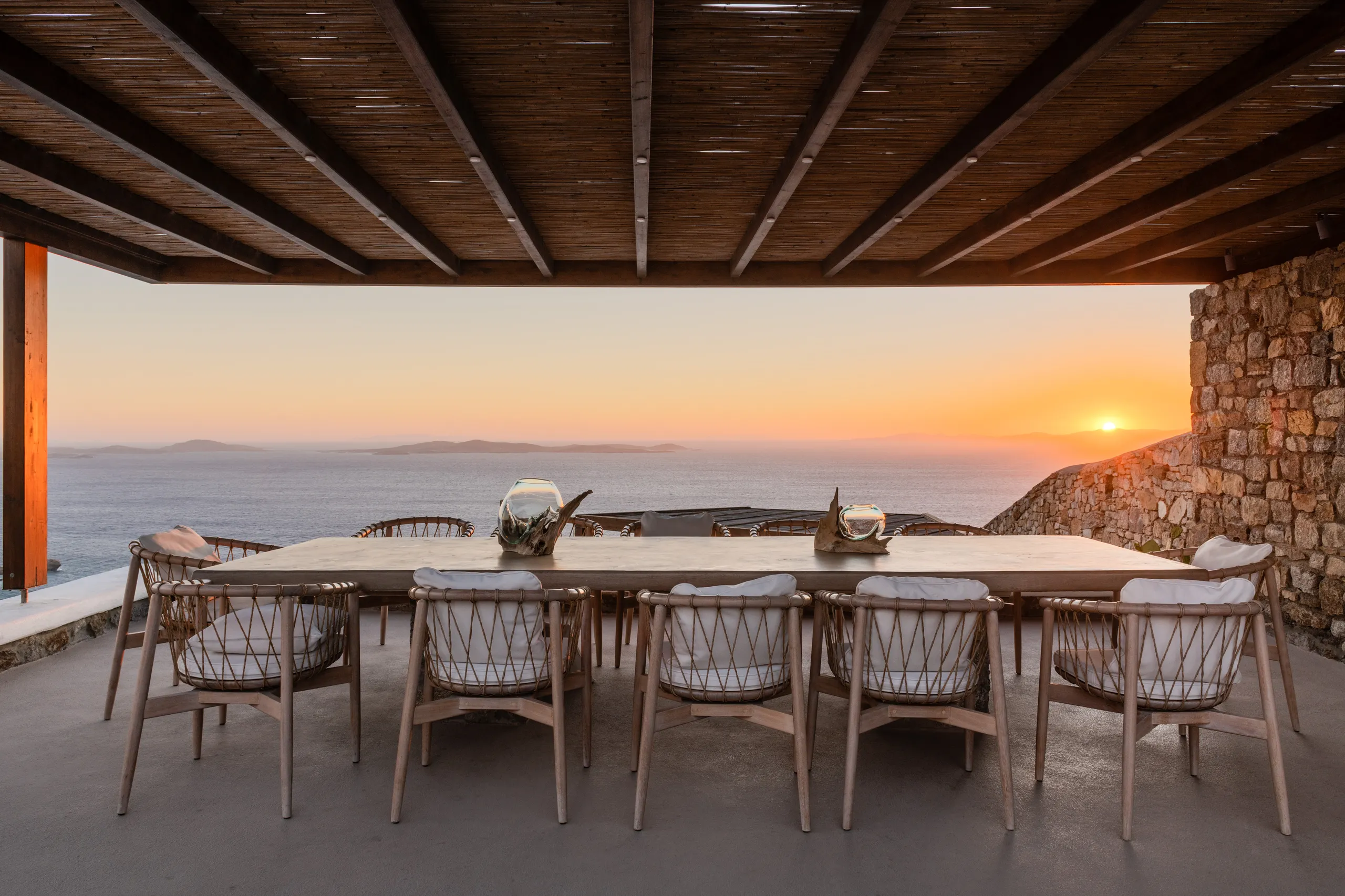 Deluxe Paradise in Fanari with Infinity Pool, Alfresco Jacuzzi and Aegean Sea Views — photograph 11