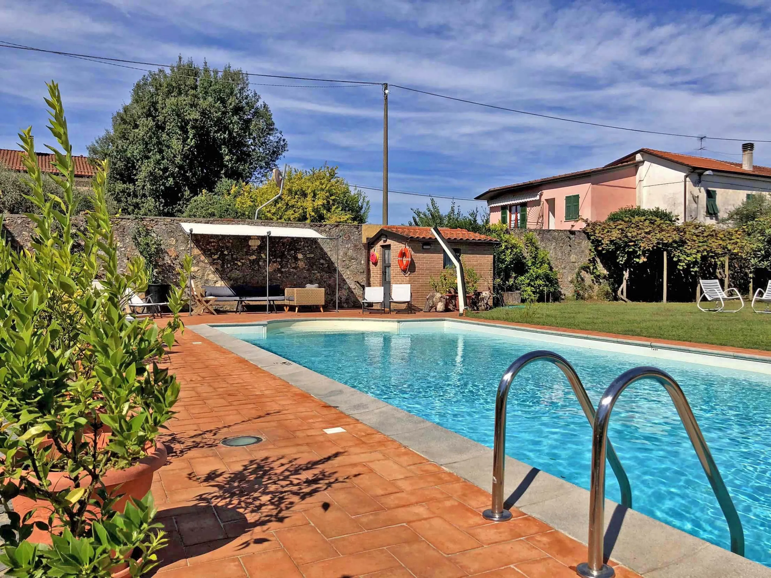 Charming Tuscan-Ligurian Villa with Private Pool, Mountain Views, Sarzana