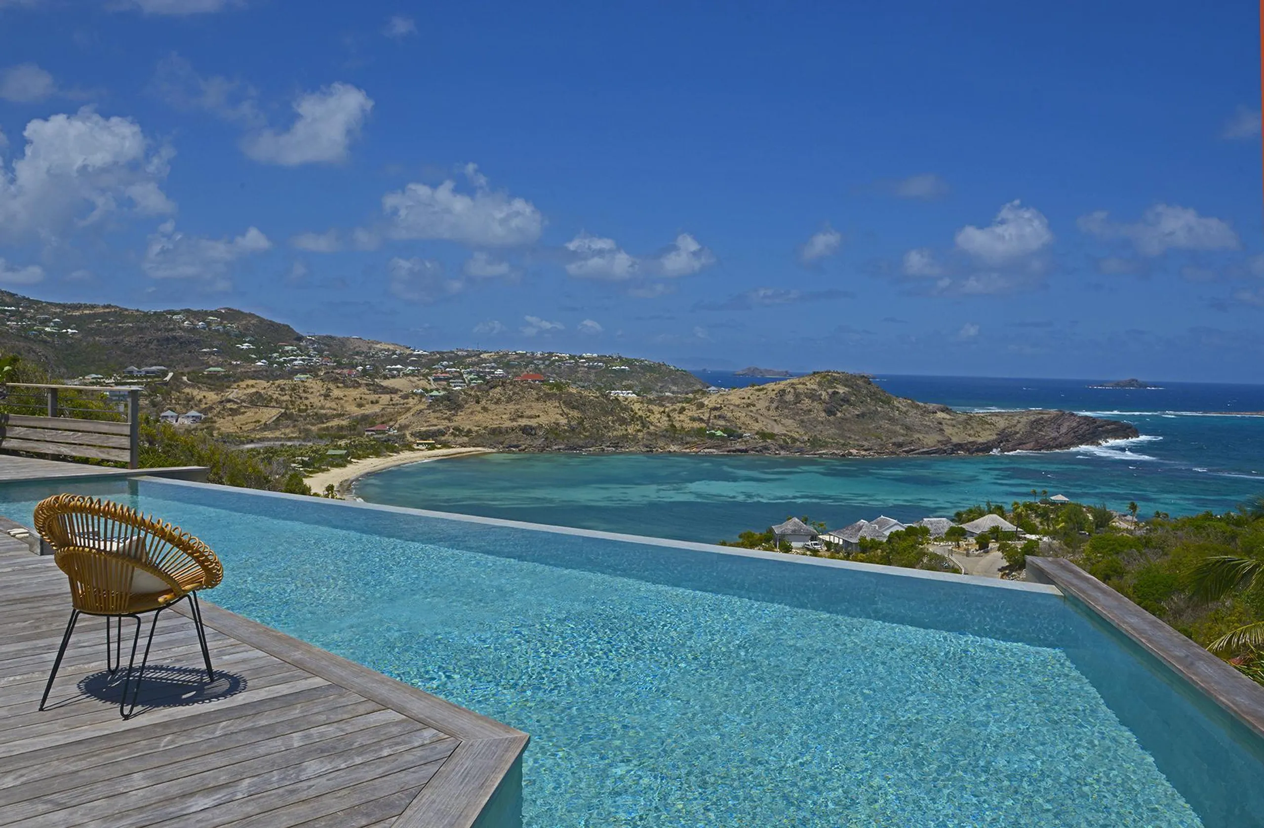 Majestic Oceanside Villa with Private Pool and Ocean Views, Petit Cul de Sac