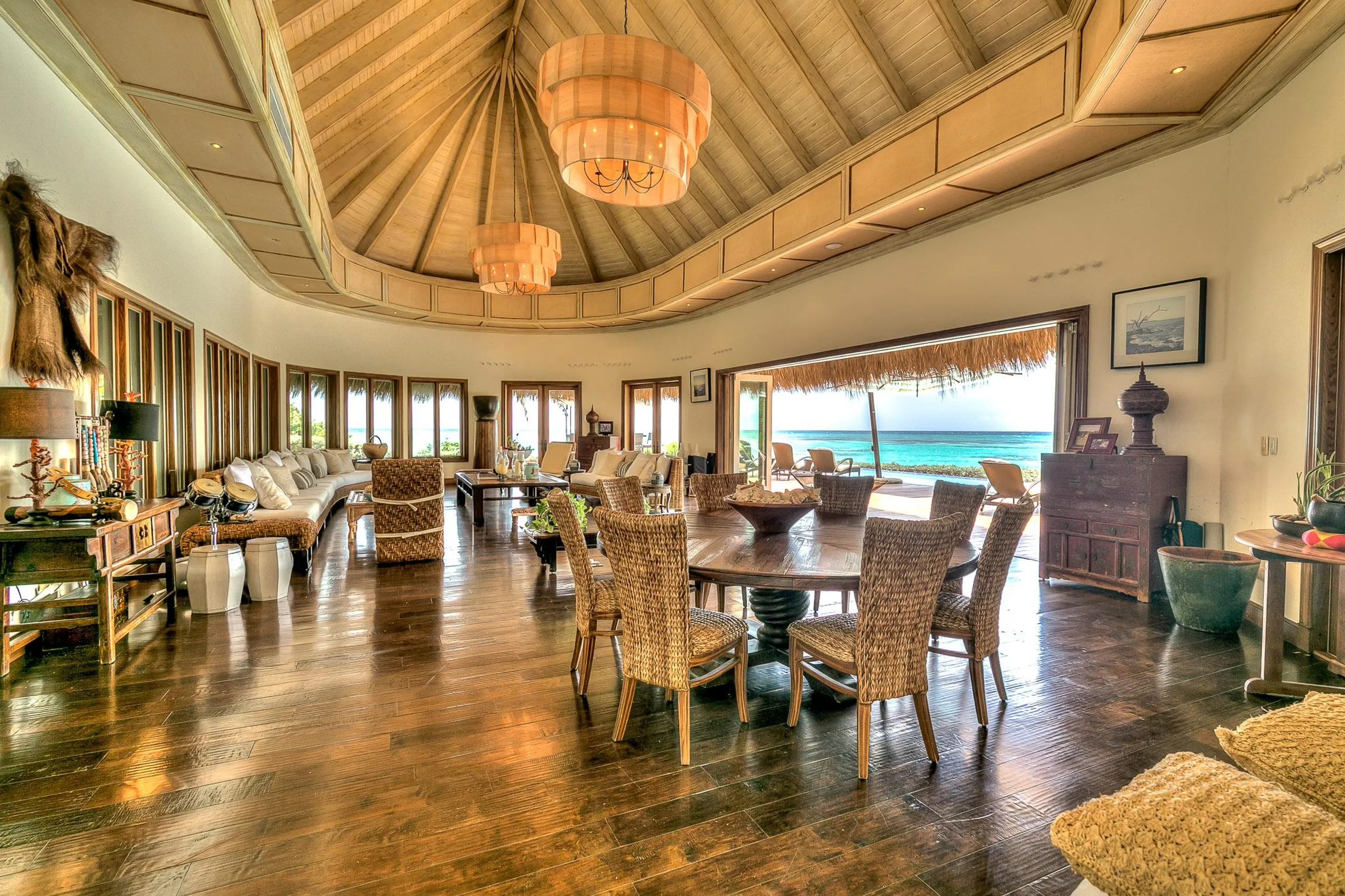 Punta Cana Waterfront Villa with Private Pool and Resort Amenities — photograph 8