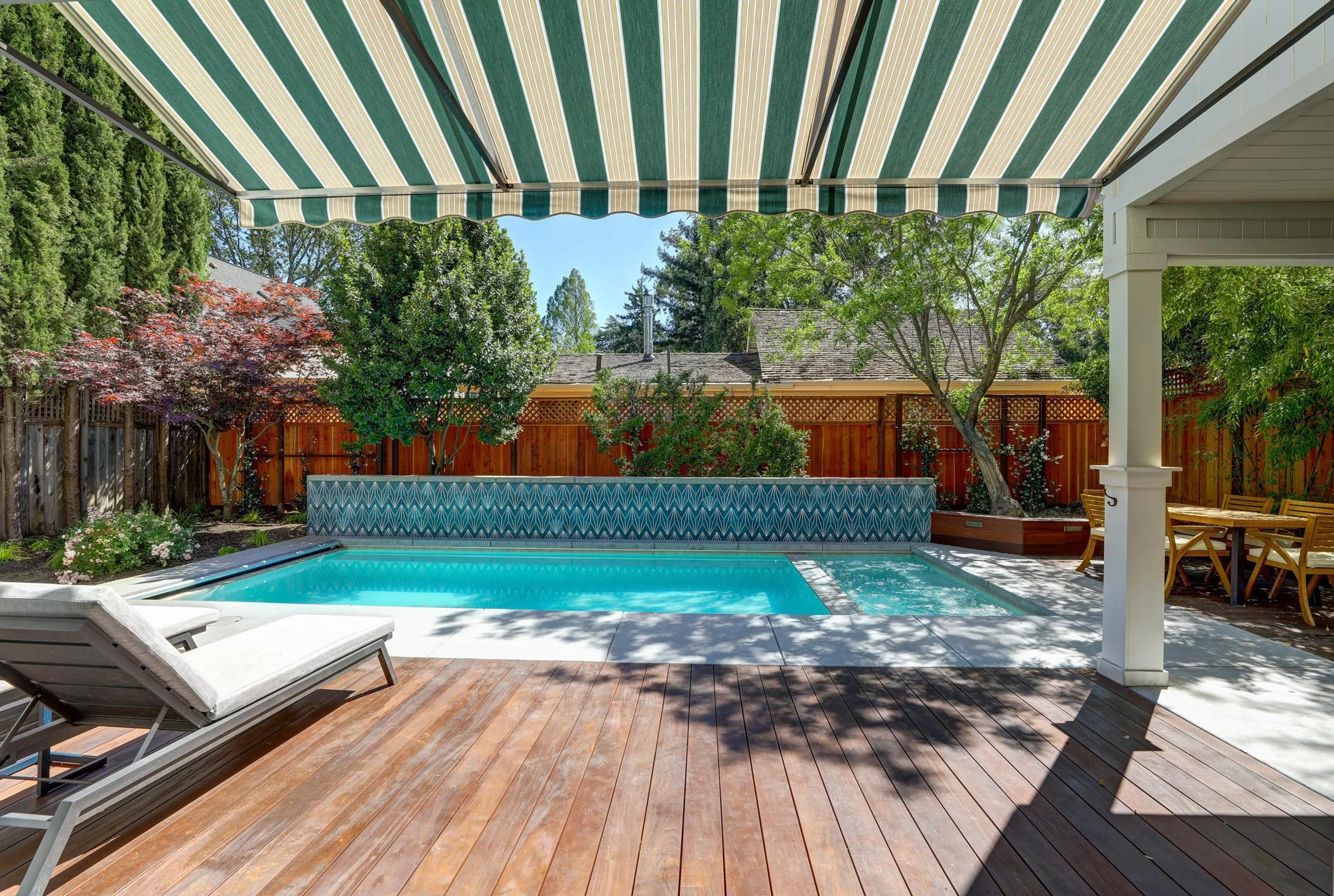 Charming Napa Luxury Vacation Home with Swimming Pool and Great Location — photograph 5