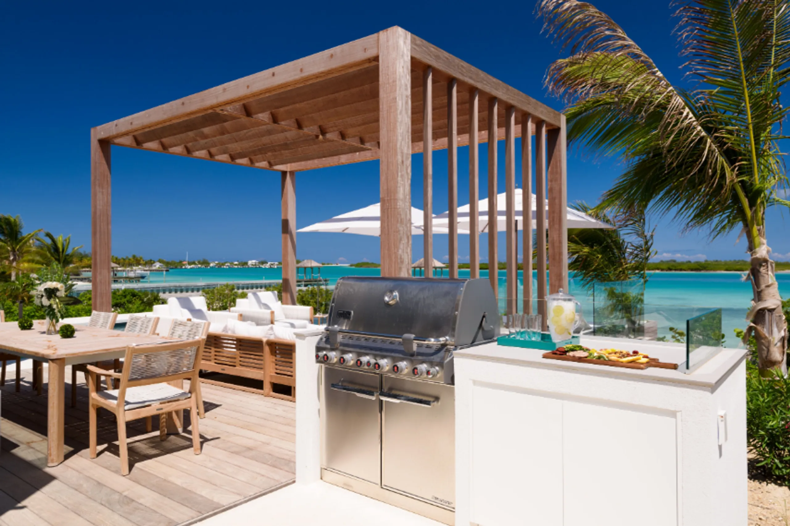 Exceptional Luxury Villa with Heated Infinity Pool and Panoramic Ocean View — photograph 5