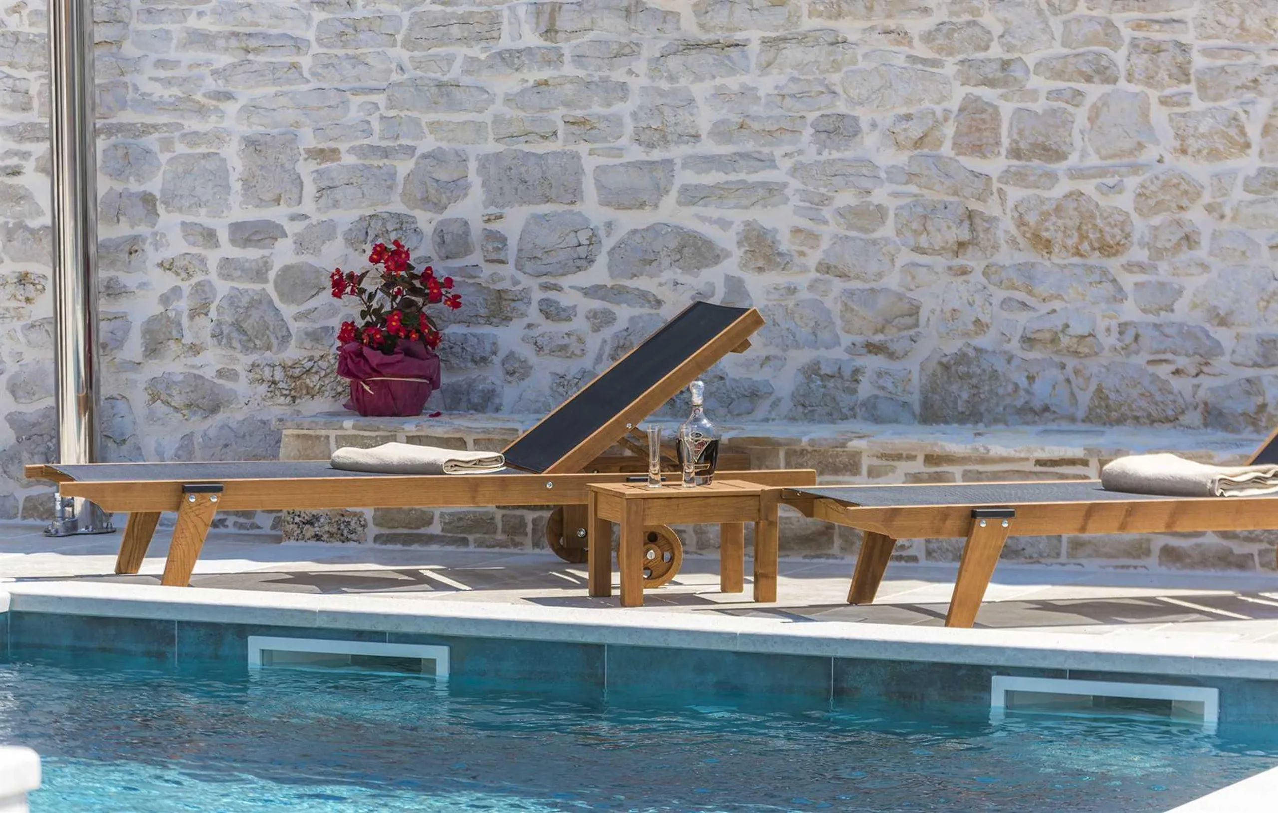 Tranquil Haven Villa with Pool and Jacuzzi near Porec, Istria — photograph 11