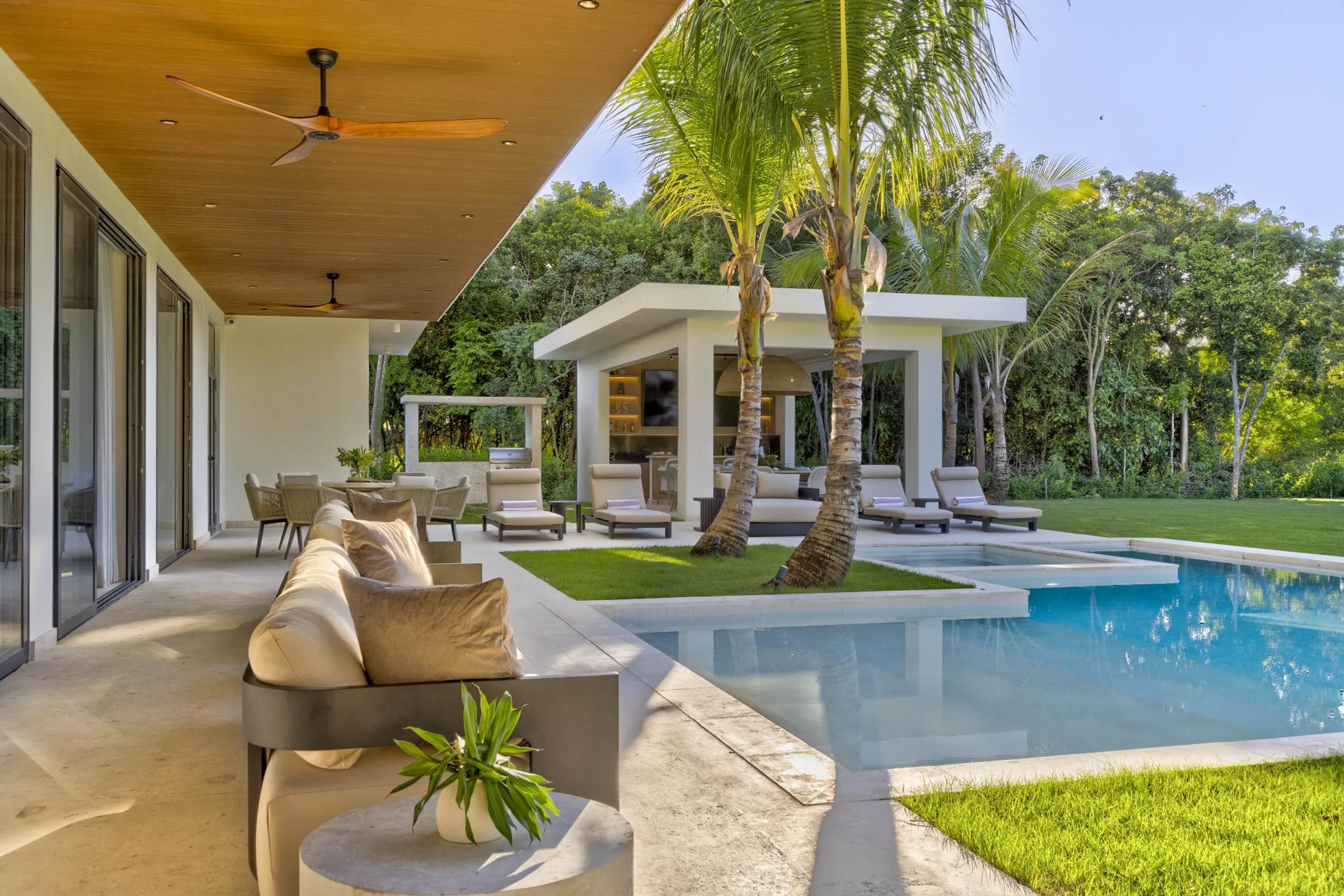 Tropical-Chic Puntacana Resort Villa With Open Layouts & Serene Greenery Views — photograph 3