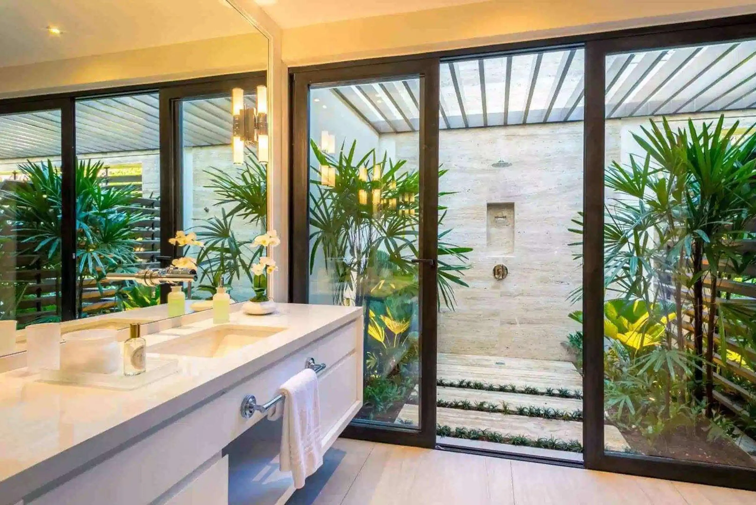 Casa de Campo's Sophisticated Contemporary Overlooking the Caribbean Sea — photograph 11