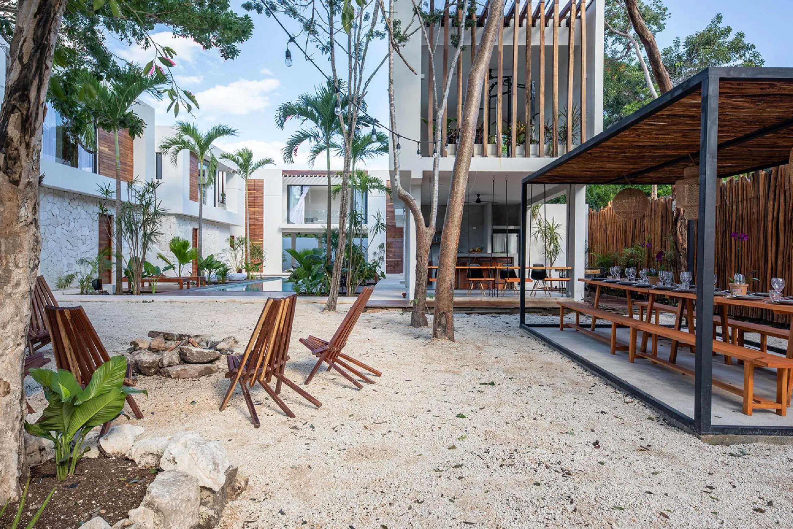 Puerto Morelos Oceanfront Luxury Estate with Private Beach and Oversized Pool — photograph 3