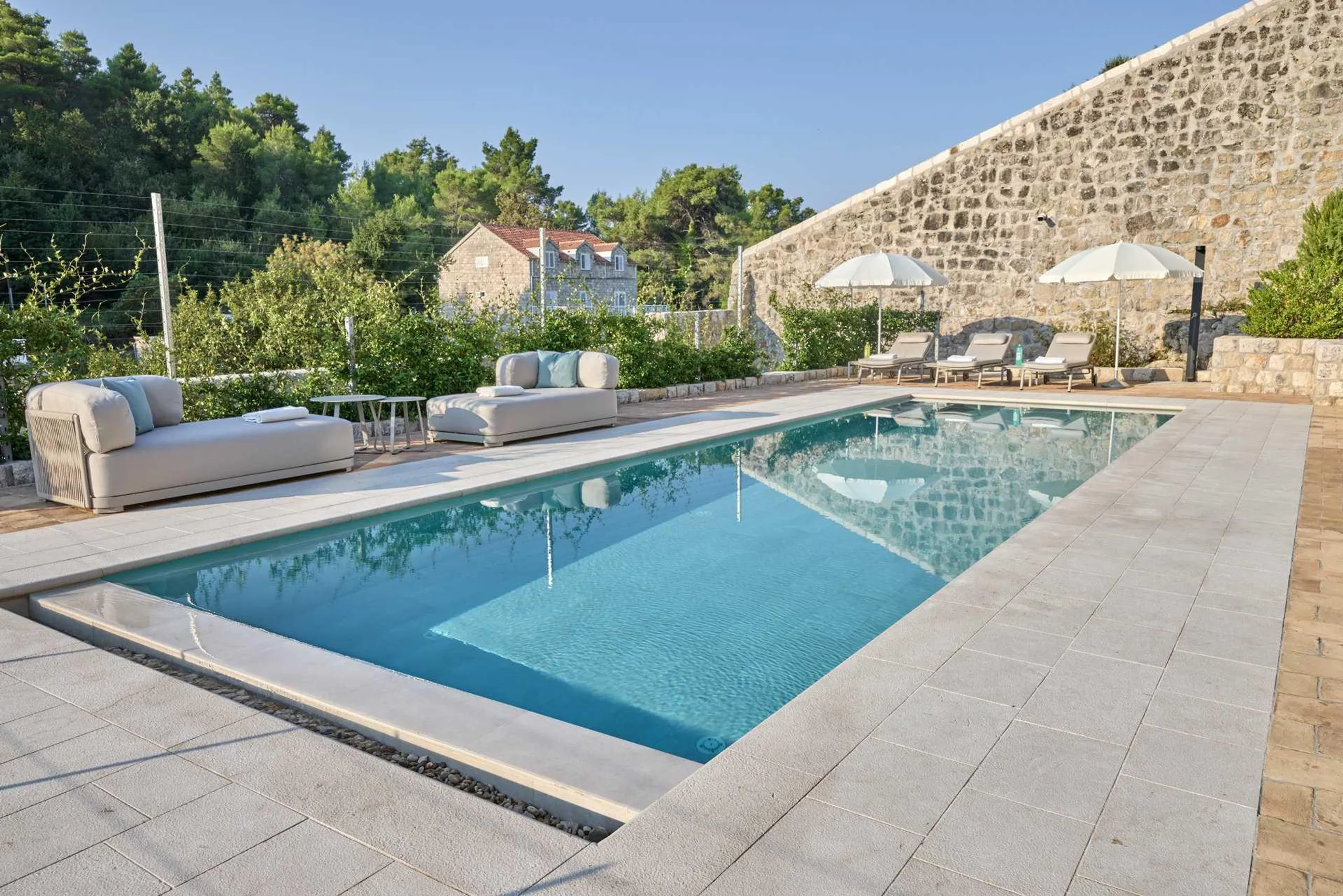 Elegantly Appointed Villa with Private Pool and Lush Surroundings, Sudurad