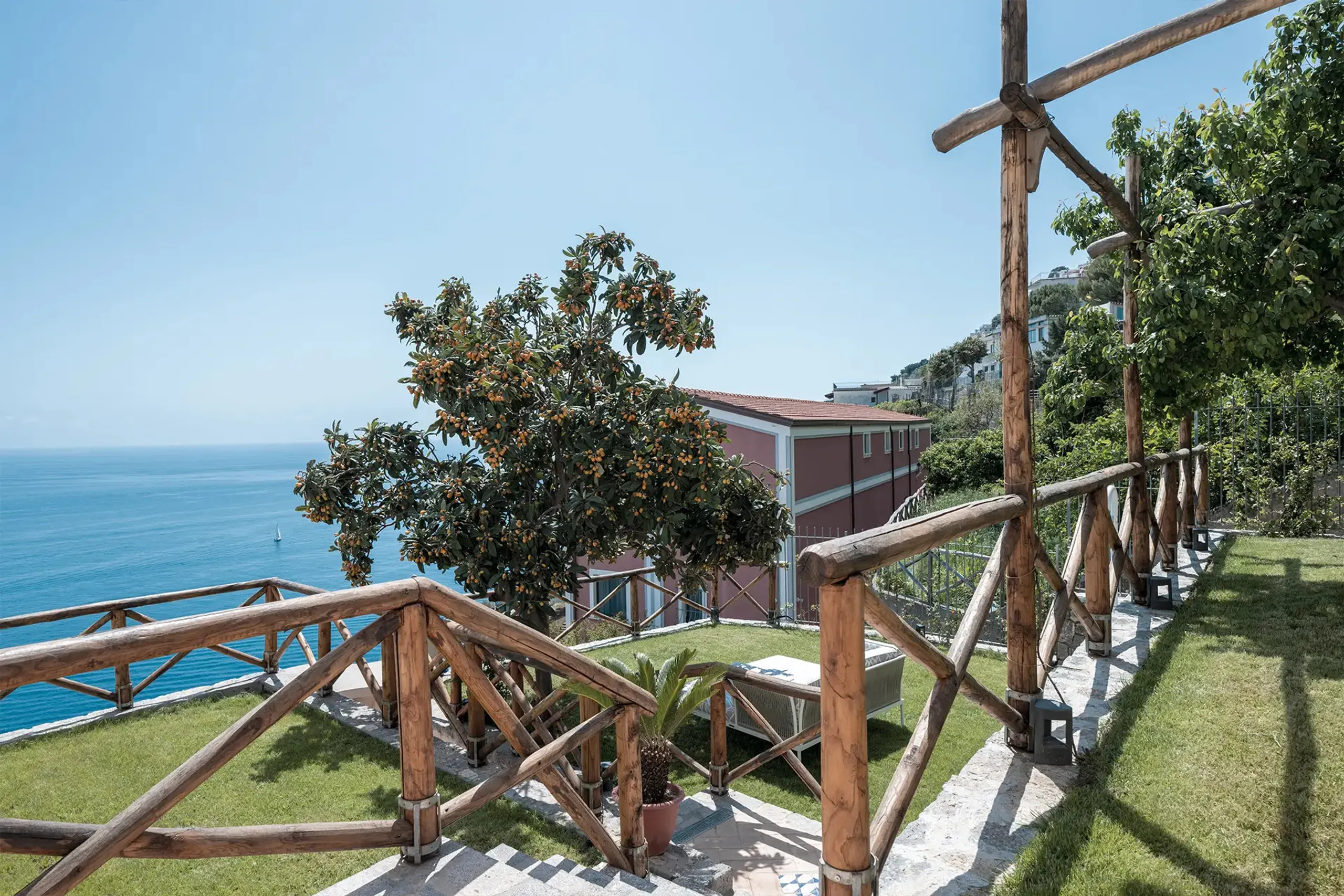 Spectacular Seafront Villa with Private Pool and Panoramic Terraces — photograph 6