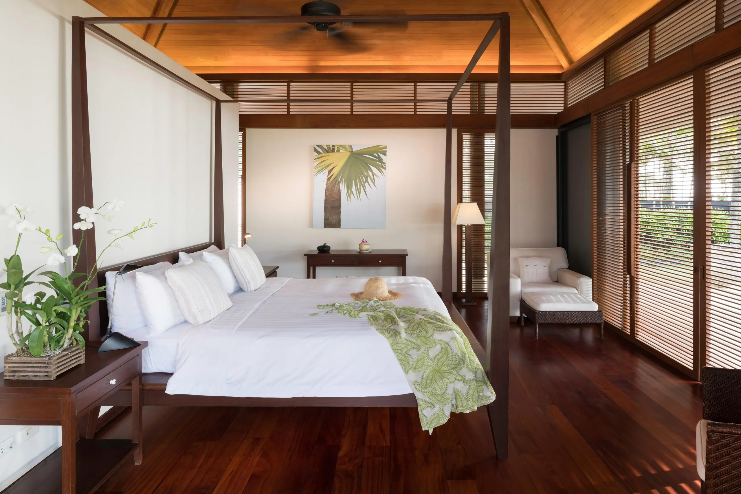 Prestige 7BR Oasis with Thai-inspired pavilions, 25 meter Pool and Garden Views — photograph 10