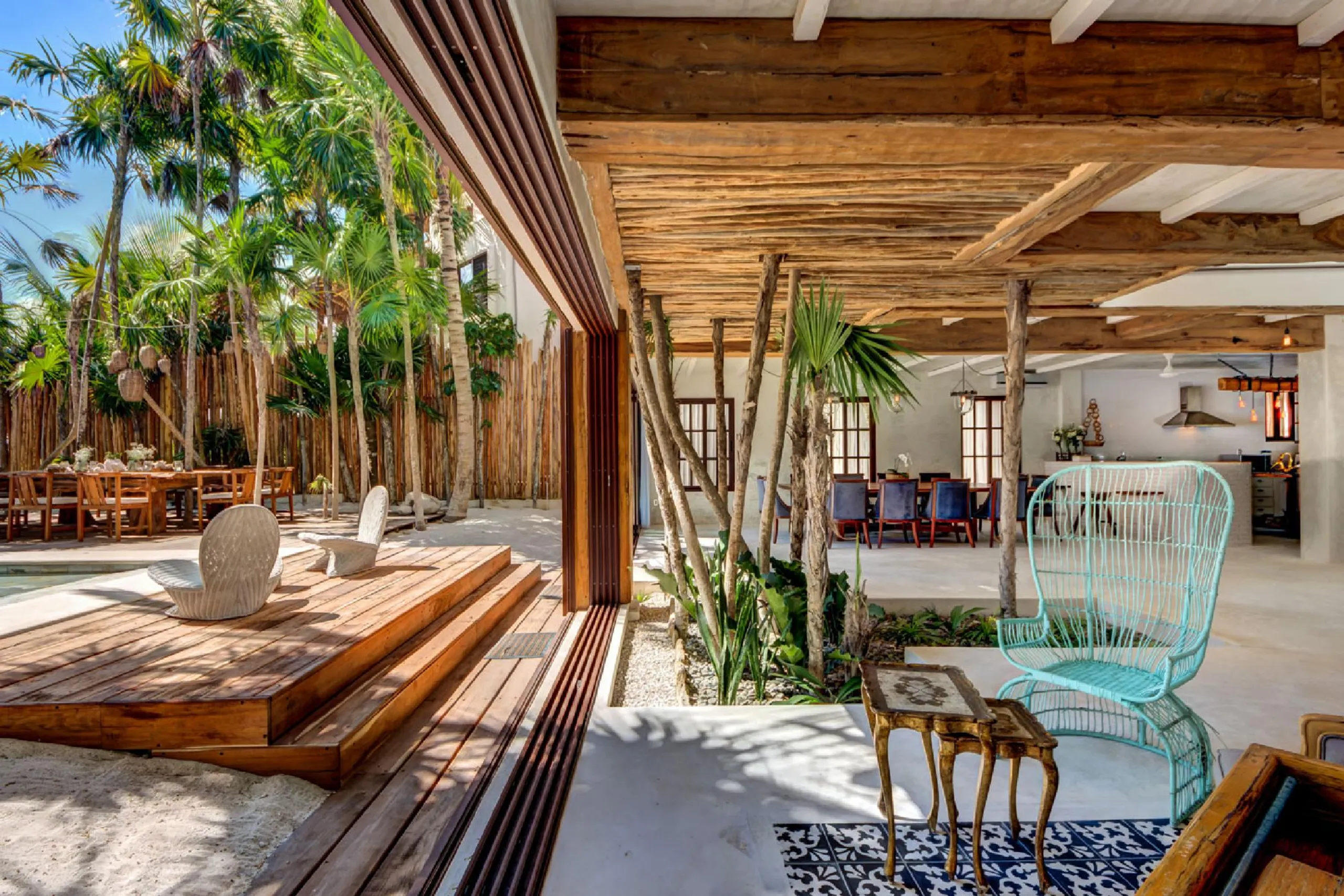 Soliman Bay Private Beach Front Estate with 2 Pool and Amazing Lush Grounds — photograph 10
