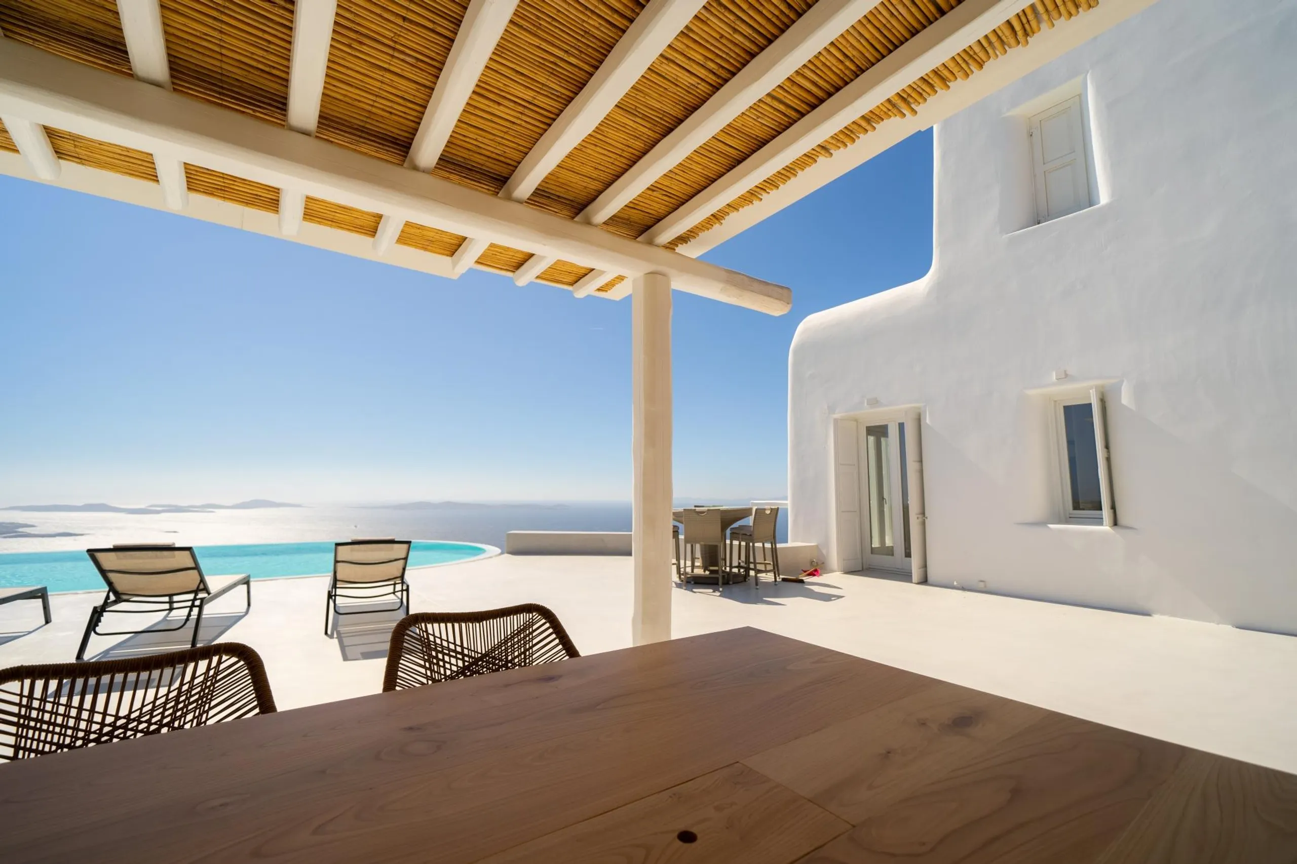 Palatial Luxury Estate in Mykonos with Private Pool — photograph 7