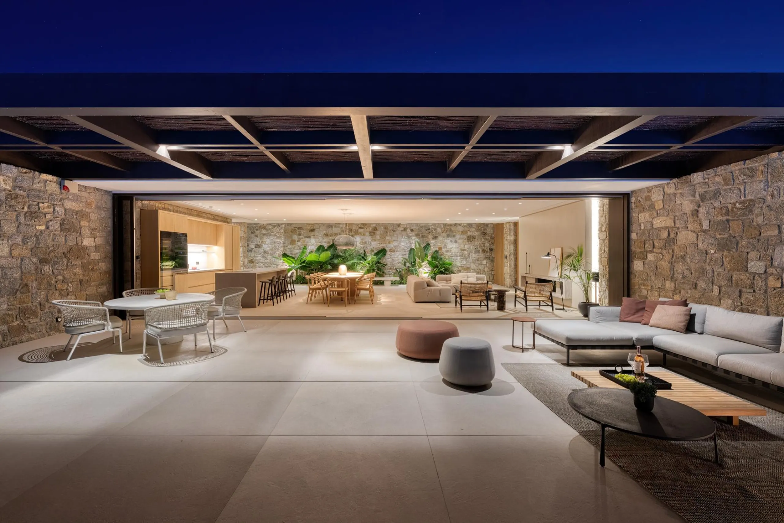 Lavish Luxury Villa in Mykonos with Private Pool and Firepit — photograph 6