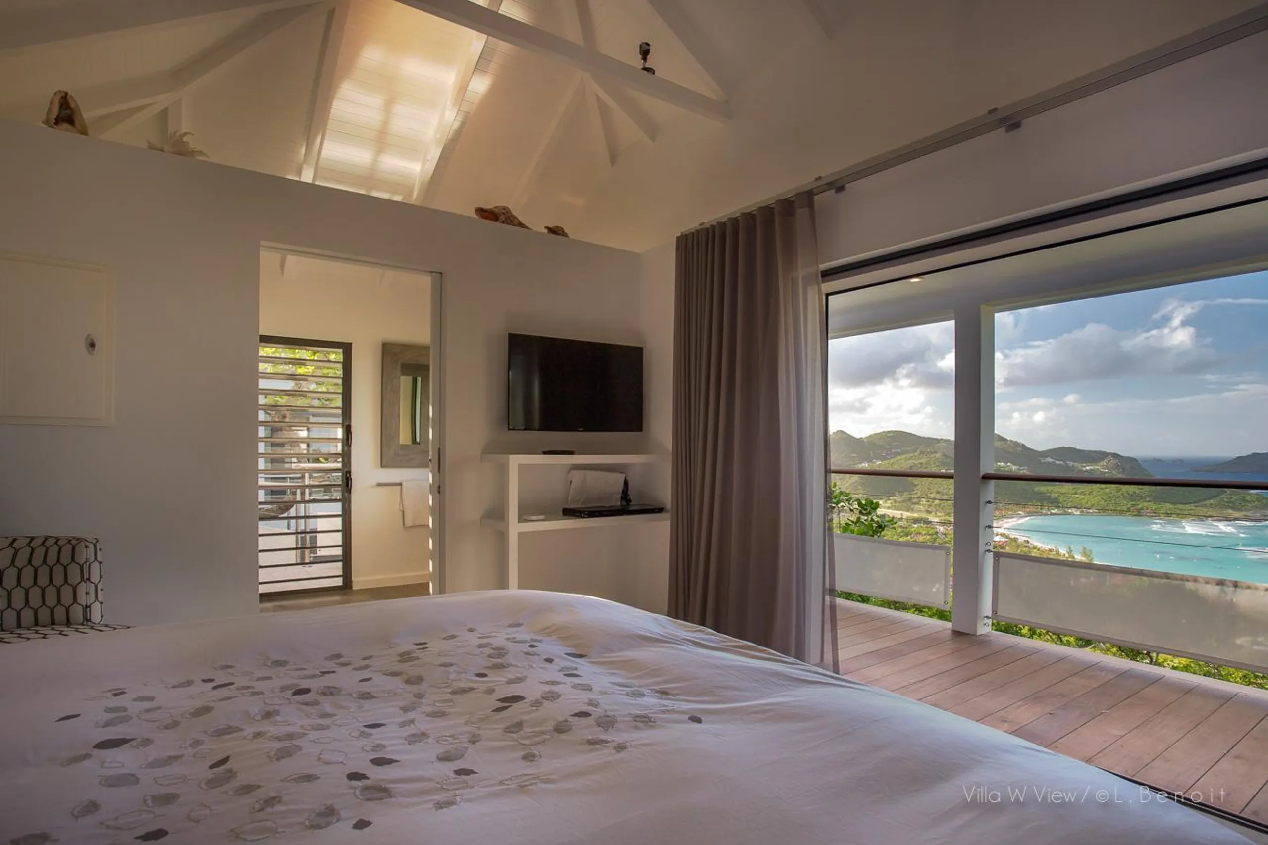 Prestigious Paradise Villa with Infinity Pool and Fitness Room — photograph 9