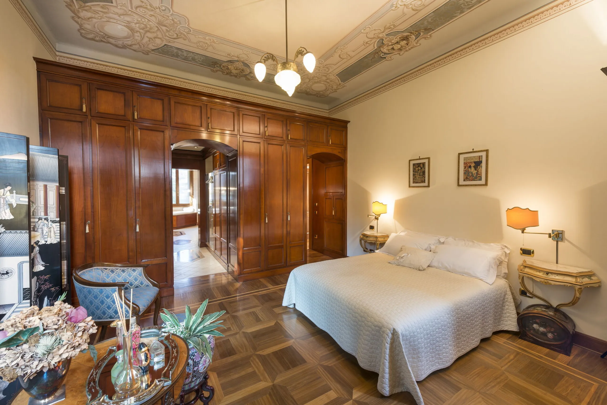 Classic 20th-Century Villa with Garden and Park near Venice — photograph 12
