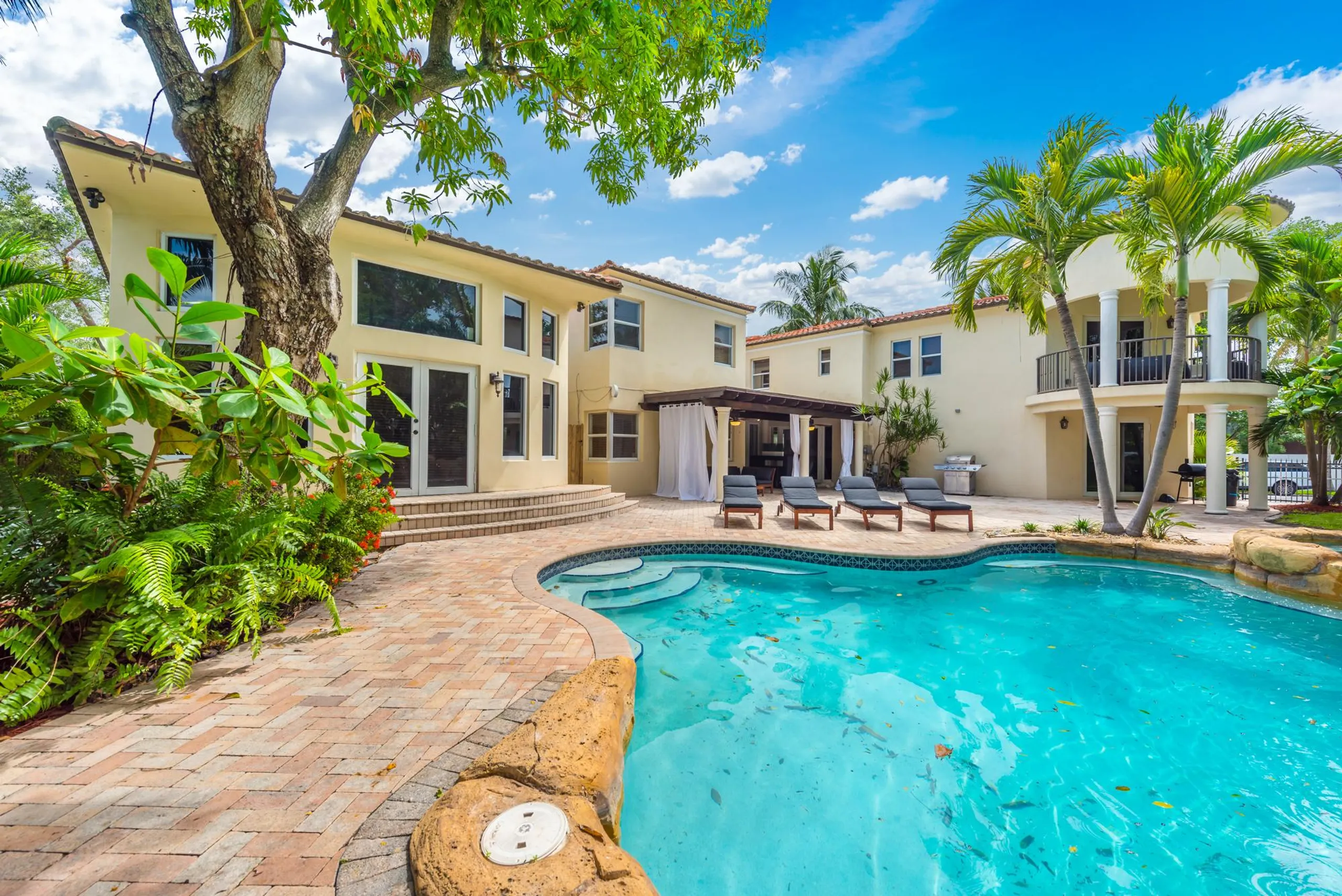 Miami Mirage Villa with Private Pool, Miami