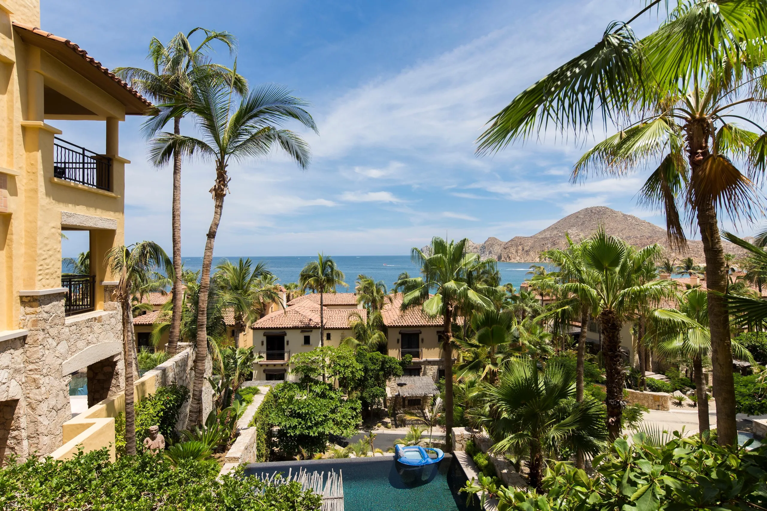 Penthouse Luxury Living with Stunning Views of the Sea of Cortez — photograph 2