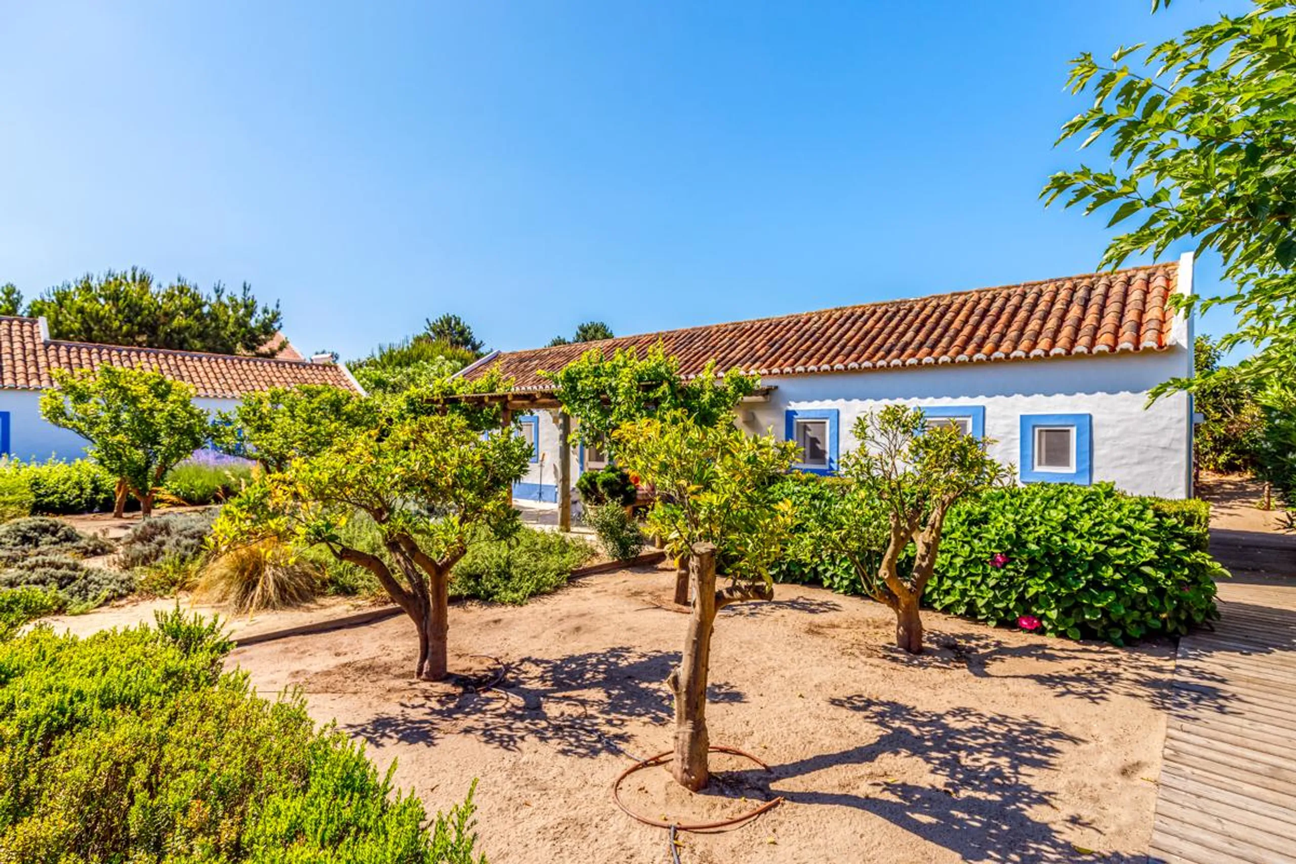 Deluxe Artistic Villa with Private Swimming Pool and Panoramic Views, Carvalhal