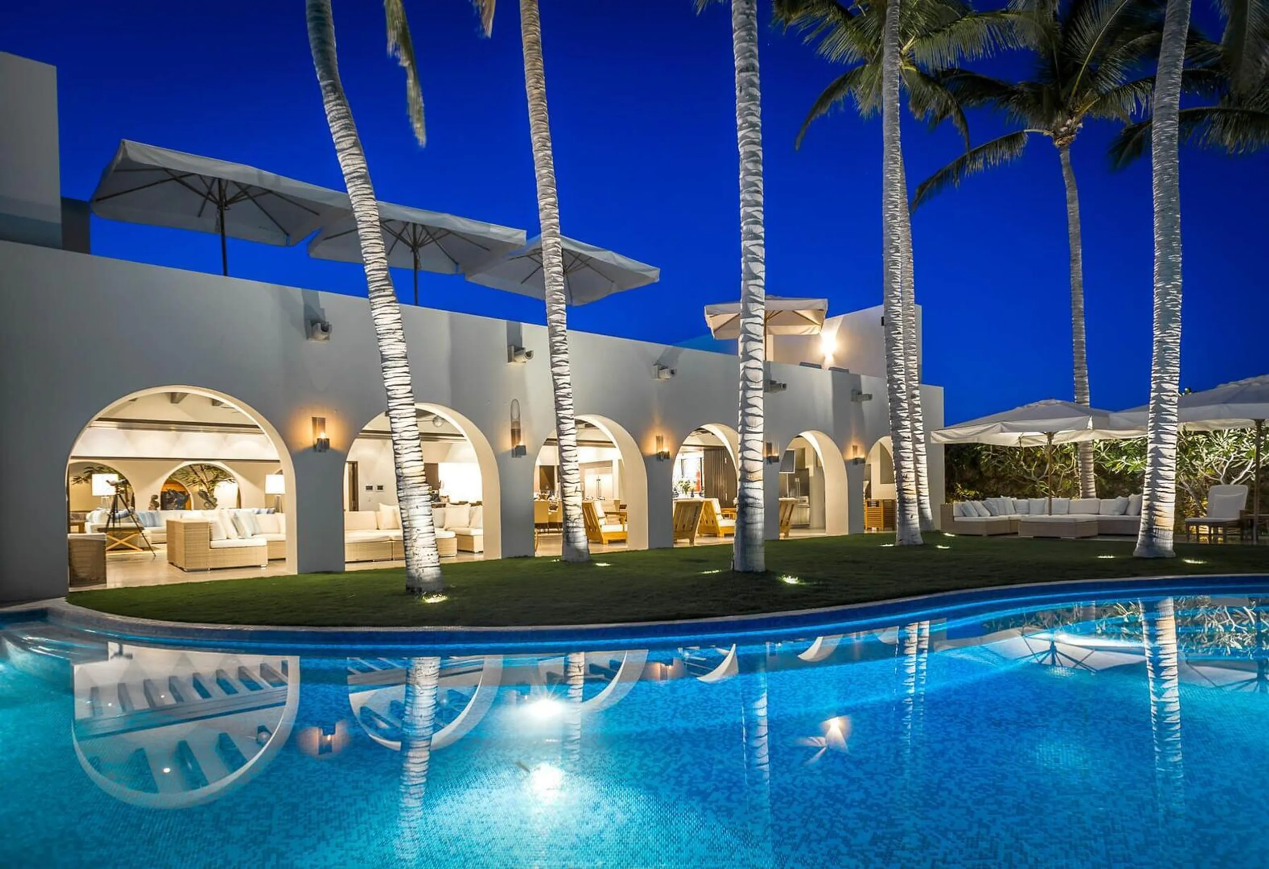 Masterpiece 17,000sq ft Villa Haven with Private Pool on the Shores of Puerto Los Cabos — photograph 5