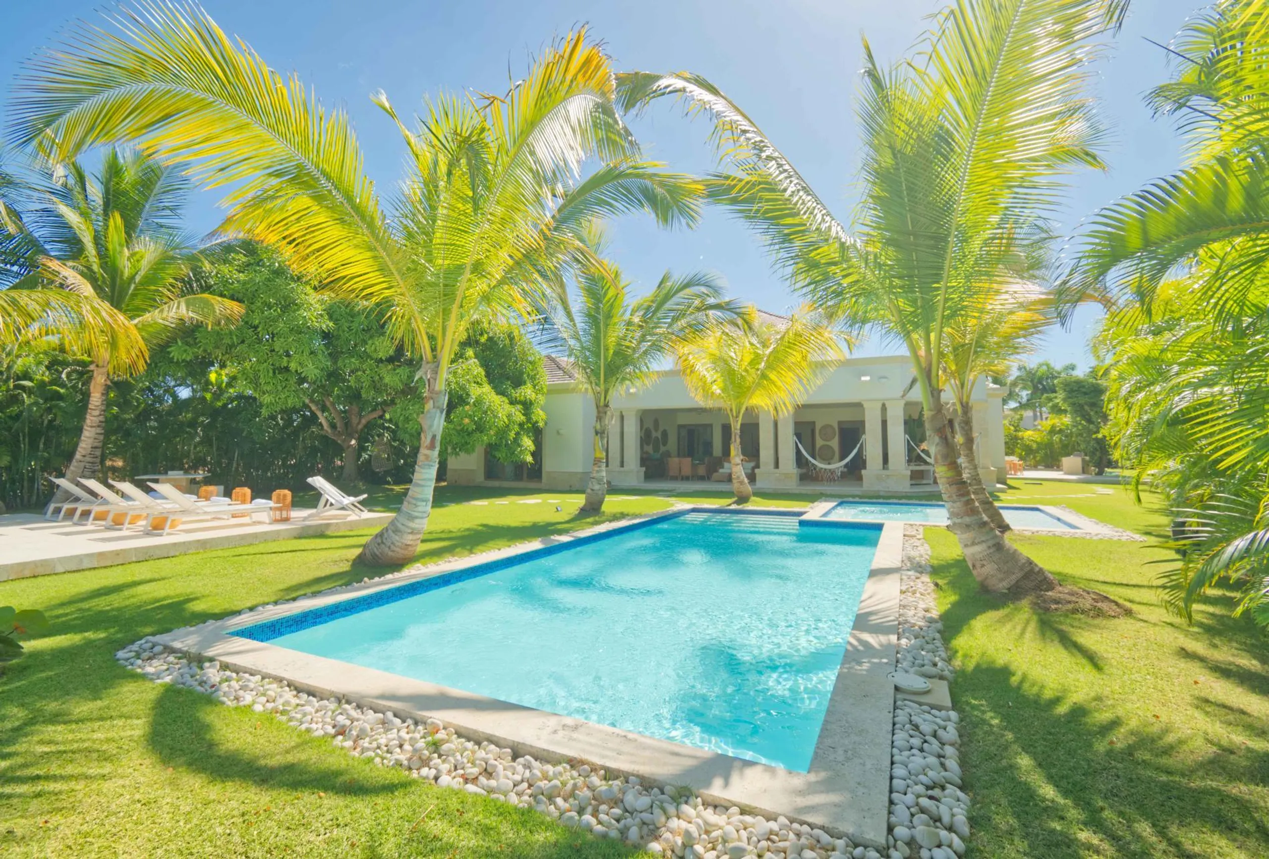 Light Filled 5BDR Villa with Private Pool, and Golf Views, Higuey