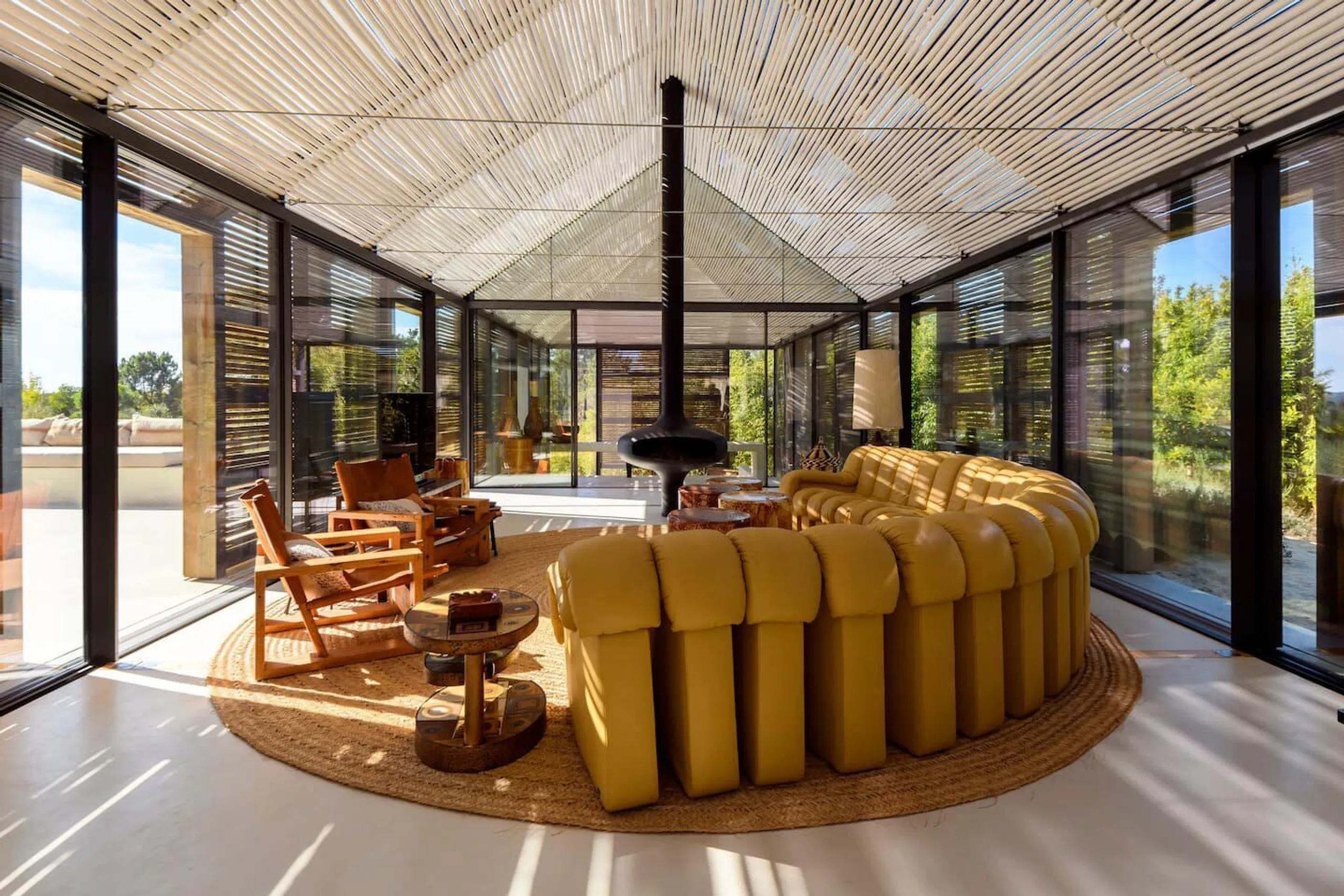 Unique Architectural Villa with Private Pool and Stunning Views — photograph 5