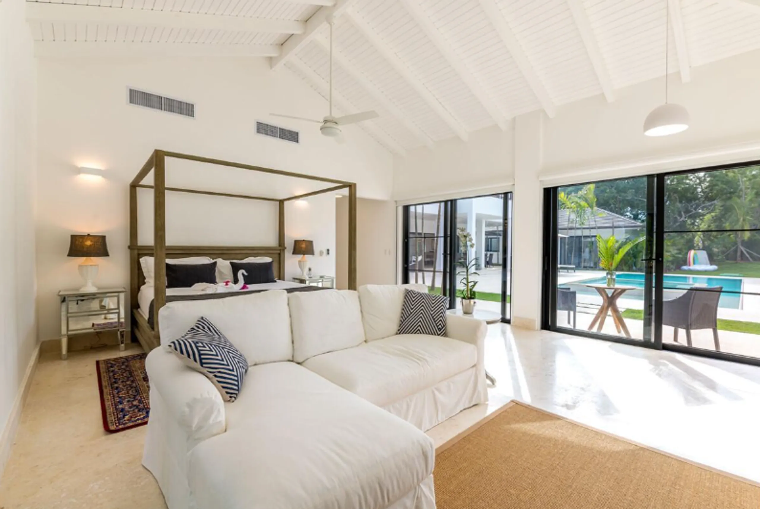 Casa de Campo's Prestige Accommodation Villa Located in a Exclusive Barranca Este Neighborhood — photograph 8