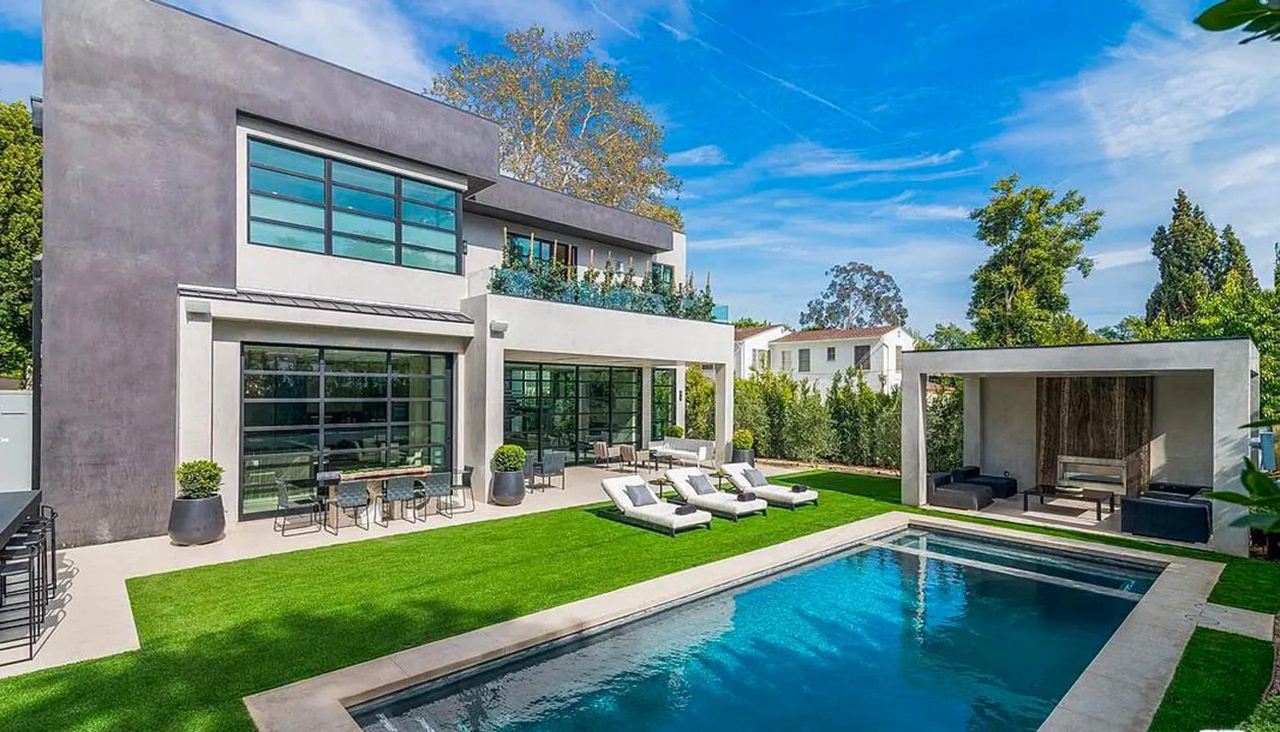 Exclusive Beverly Hills Architectural Estate with Private Pool and Impeccable Amenities, Beverly Hills